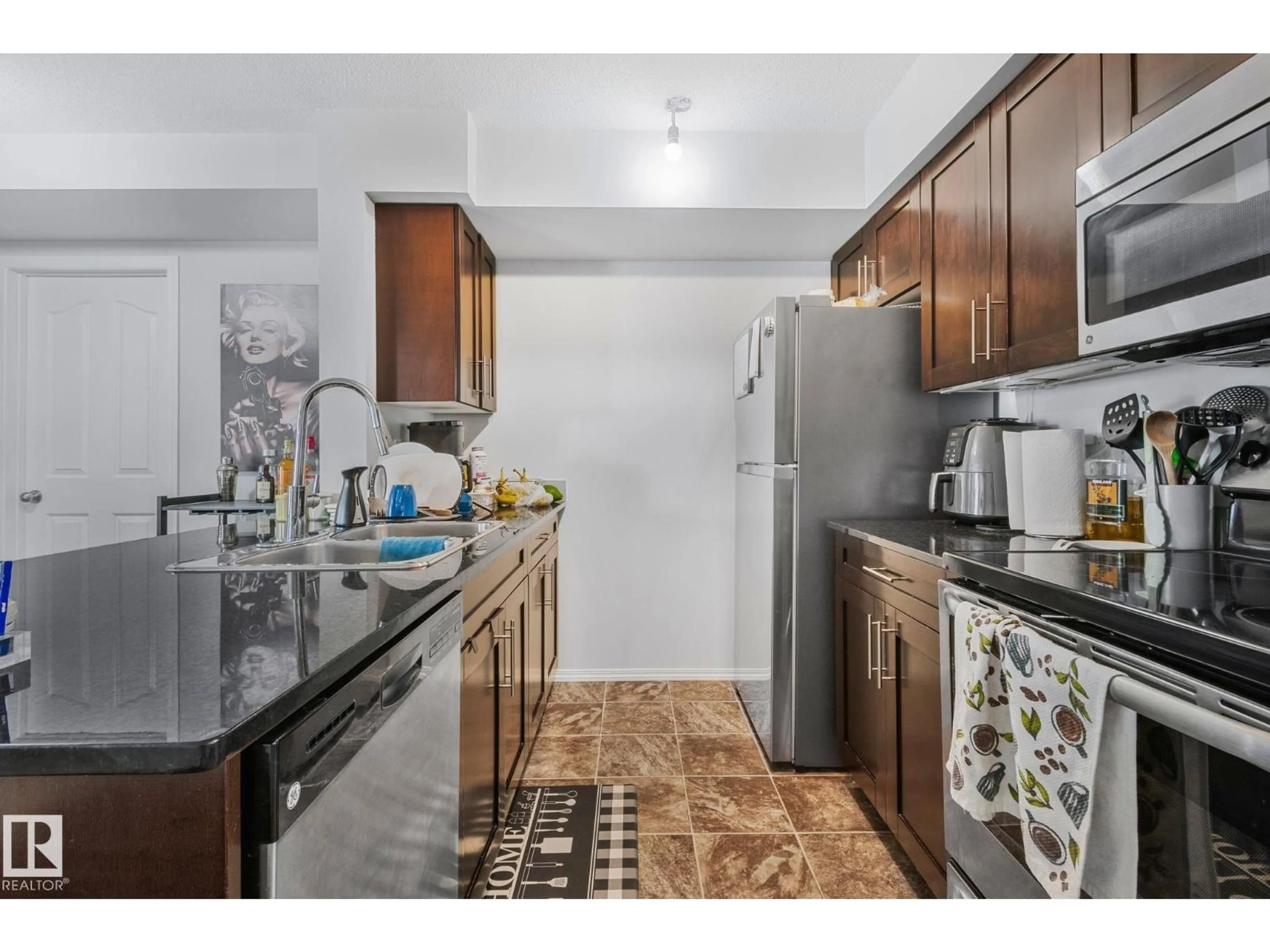 Standard kitchen, unknown for 270 - 317 MCCONACHIE DRIVE NW, Edmonton Alberta T5Y3N4