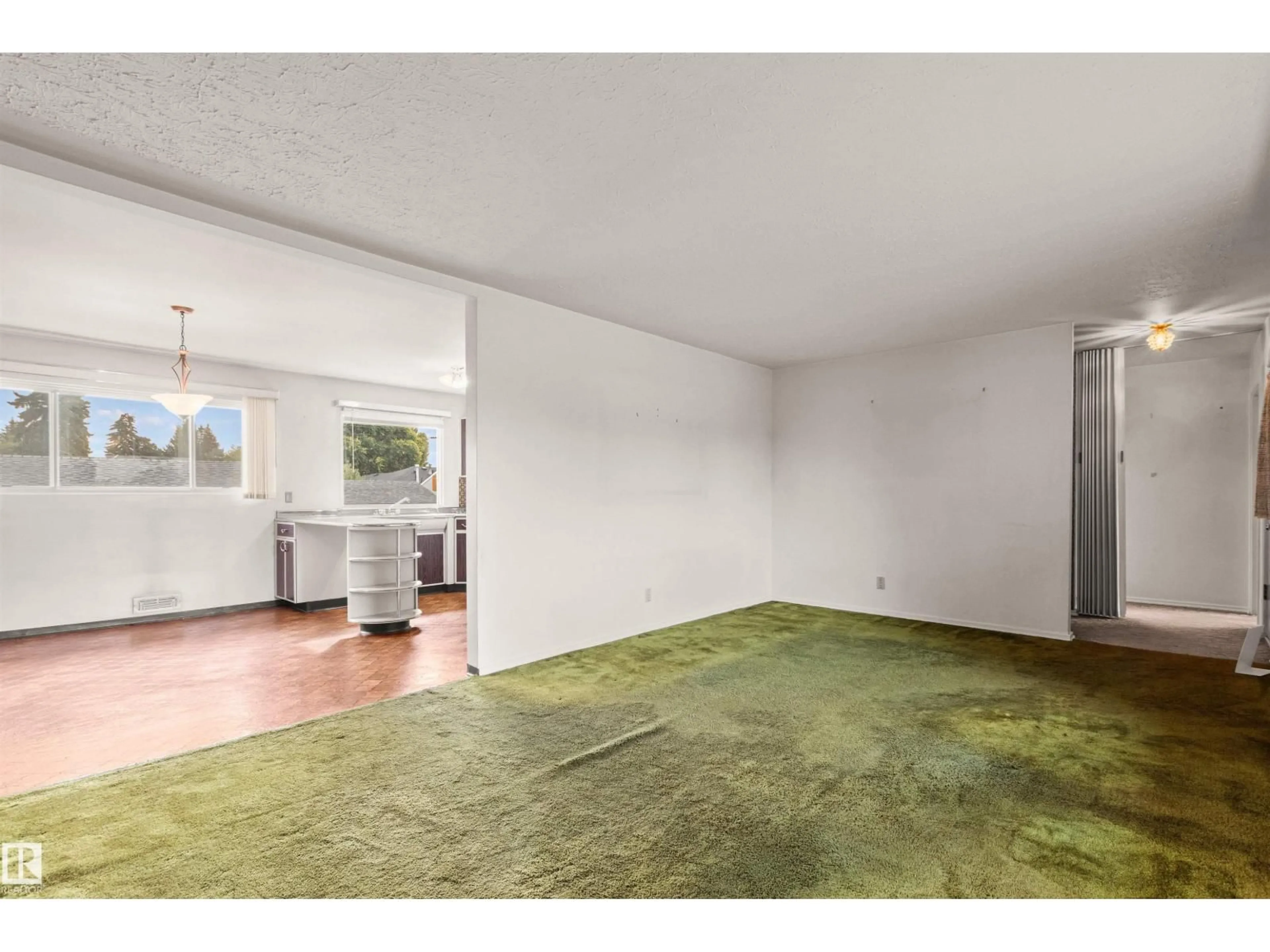 A pic of a room for NW - 7131 83 ST, Edmonton Alberta T6C2Y1