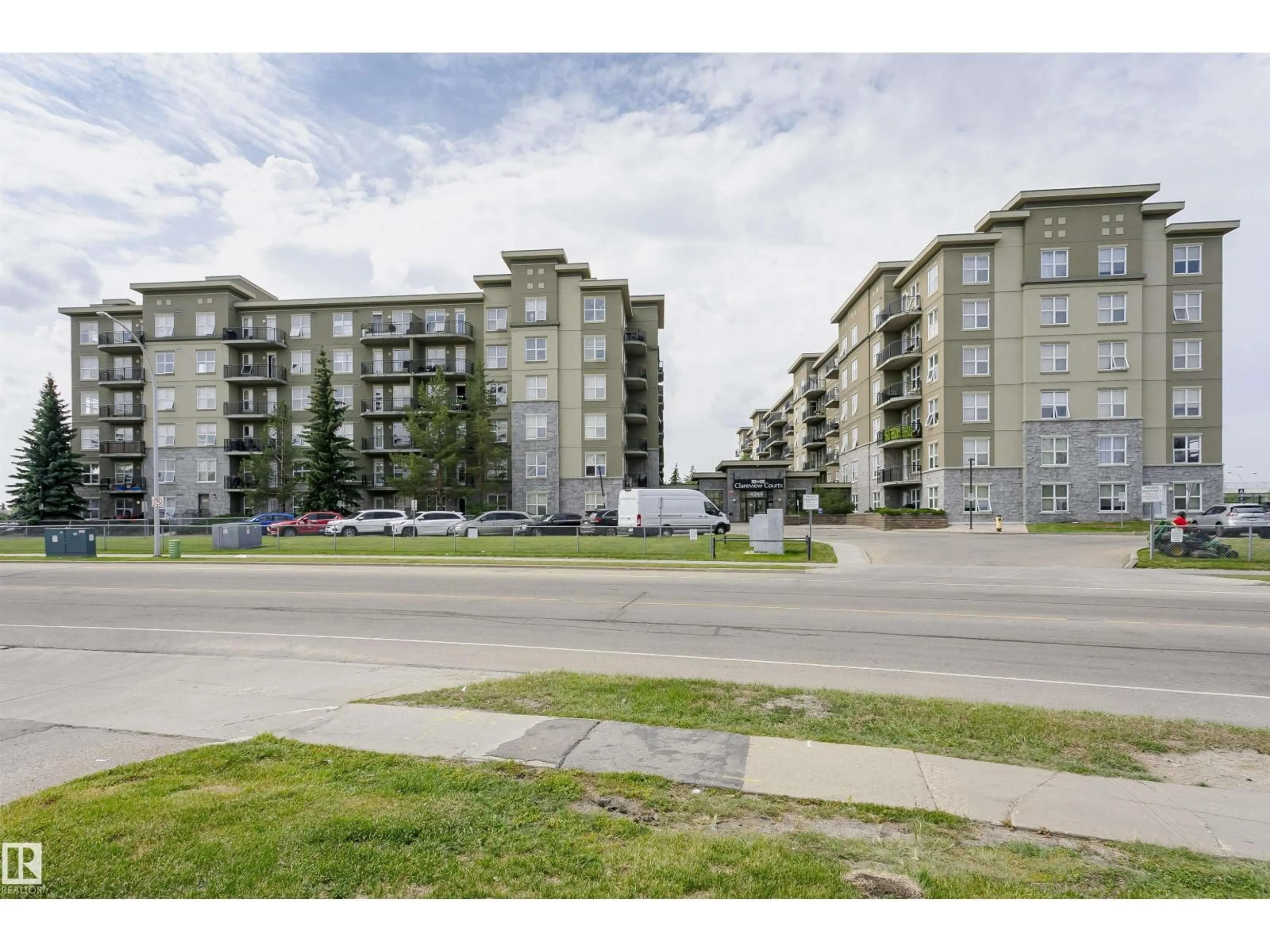 Blurry image for #1-307 - 4245 139 AV, Edmonton Alberta T5Y3E8