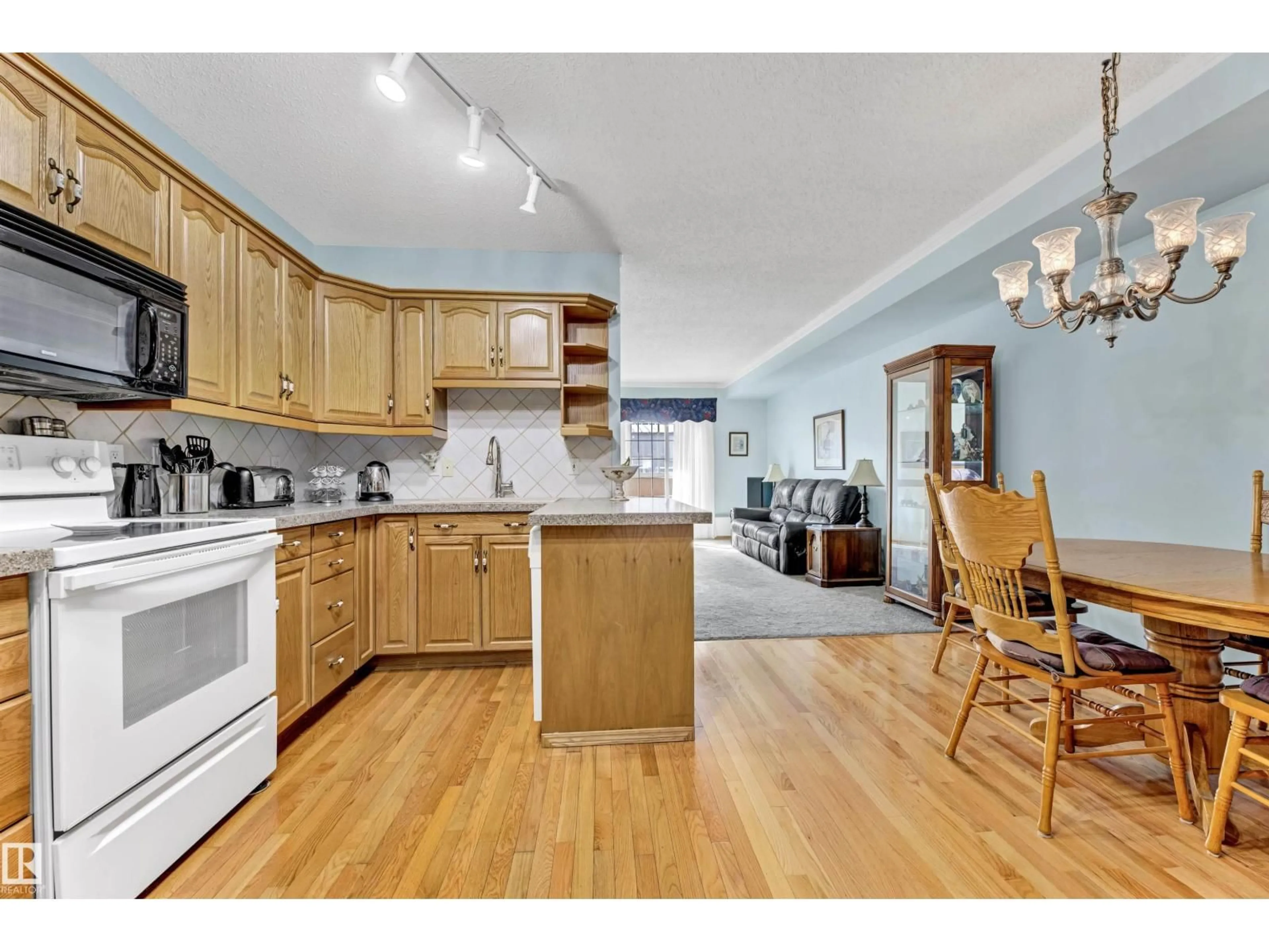 Open concept kitchen, unknown for D - 1 IMPERIAL CR, Devon Alberta T9G1K3