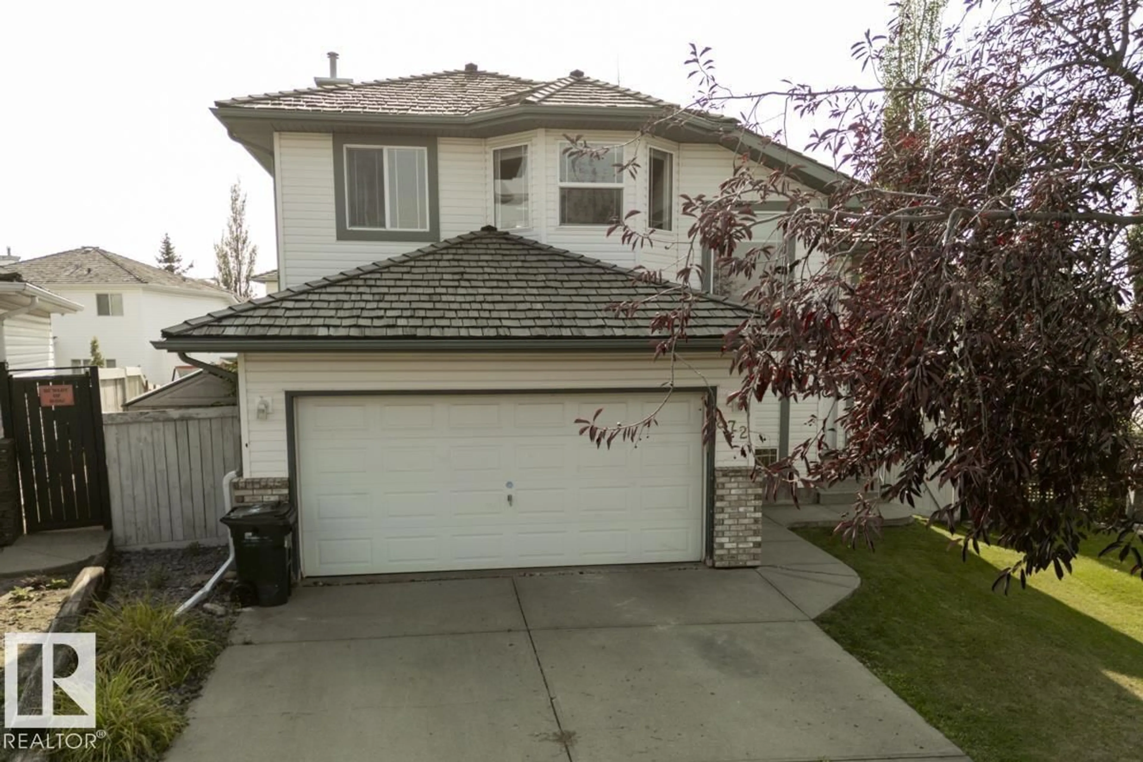 Home with vinyl exterior material, street for 872 NOTTINGHAM BV, Sherwood Park Alberta T8A5V2