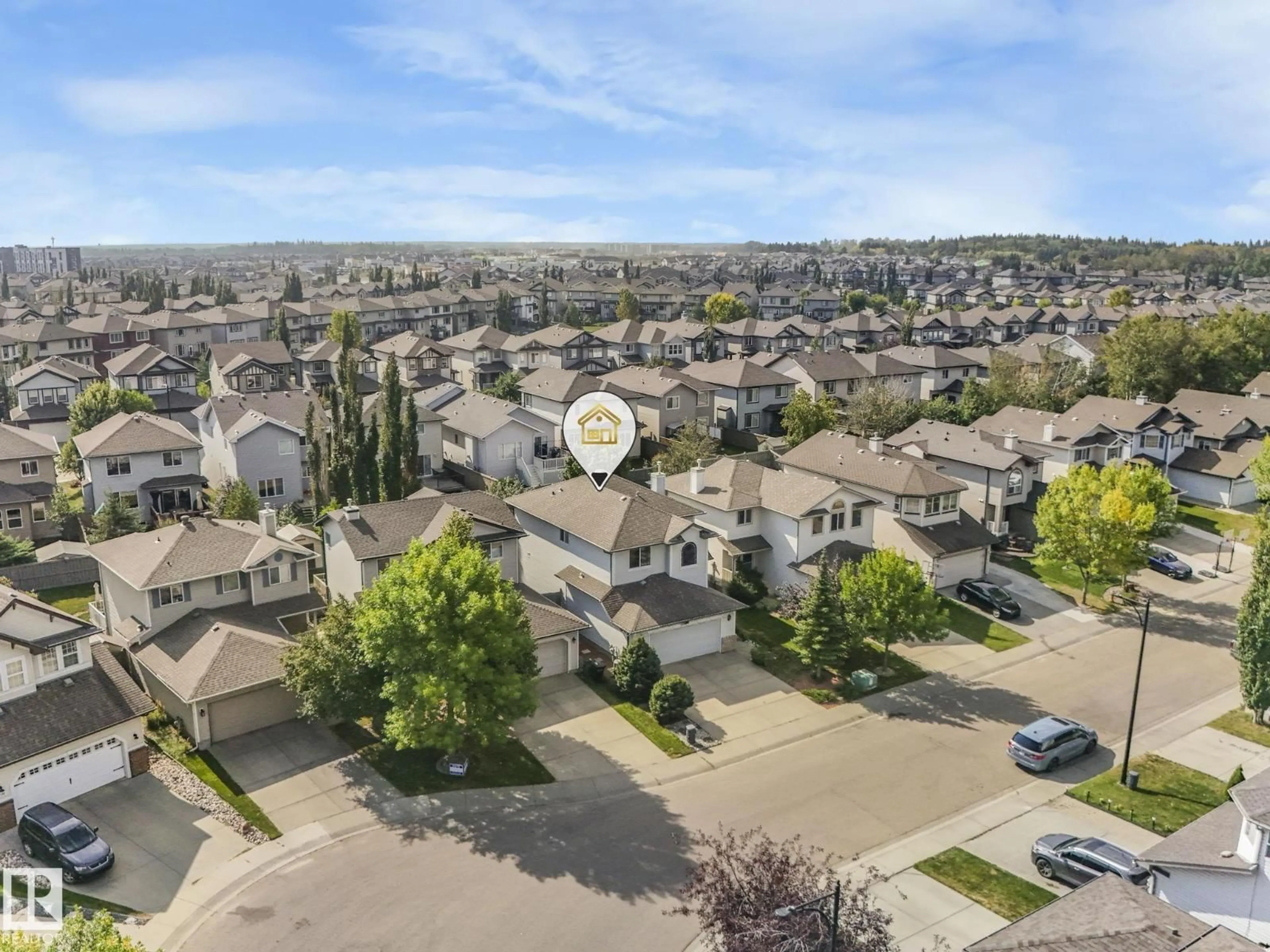 A pic from outside/outdoor area/front of a property/back of a property/a pic from drone, unknown for 20115 46 AV, Edmonton Alberta T6M2X9
