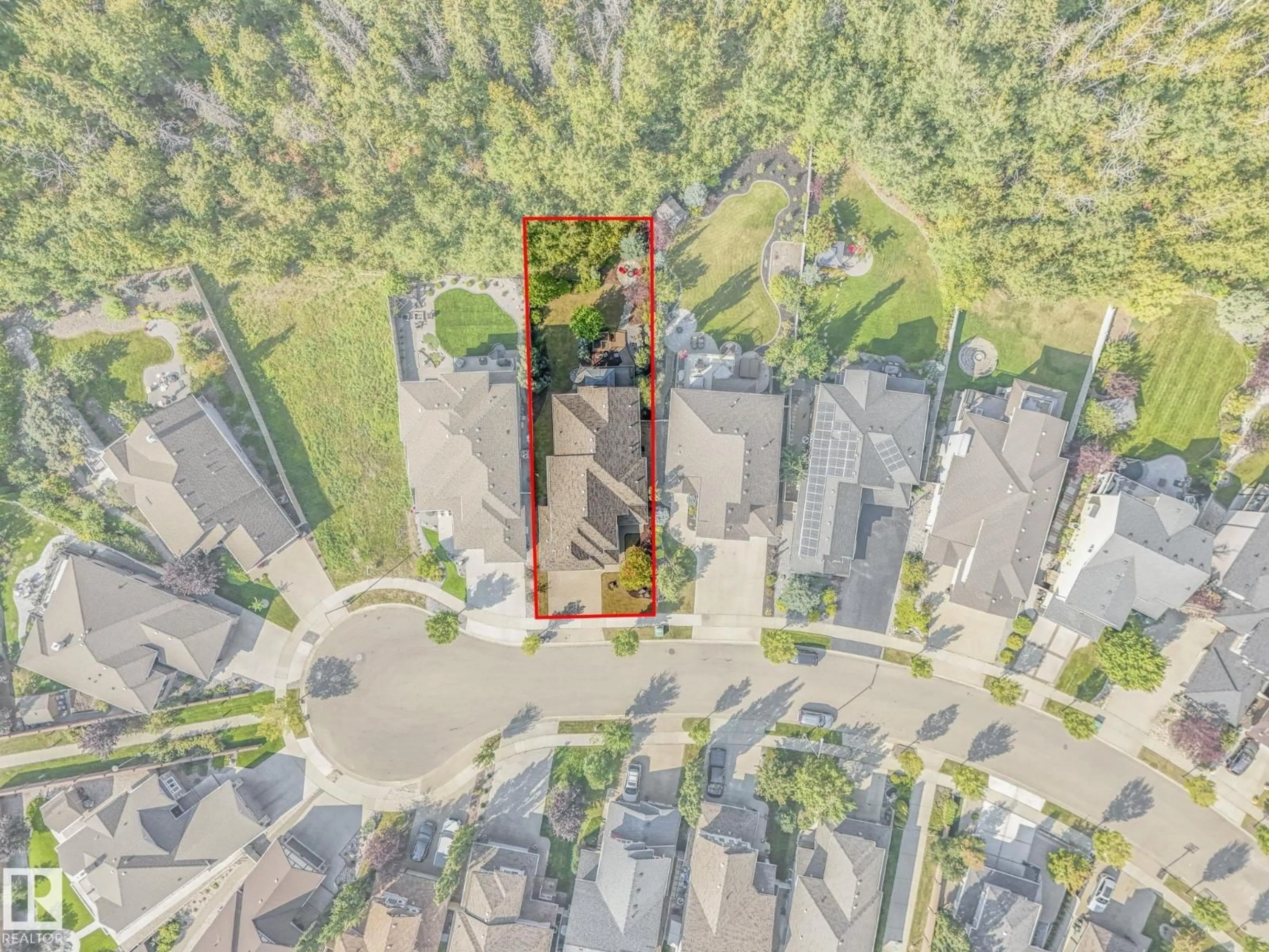 A pic from outside/outdoor area/front of a property/back of a property/a pic from drone, street for 1232 CHAHLEY LANDING LD, Edmonton Alberta T6M0C9