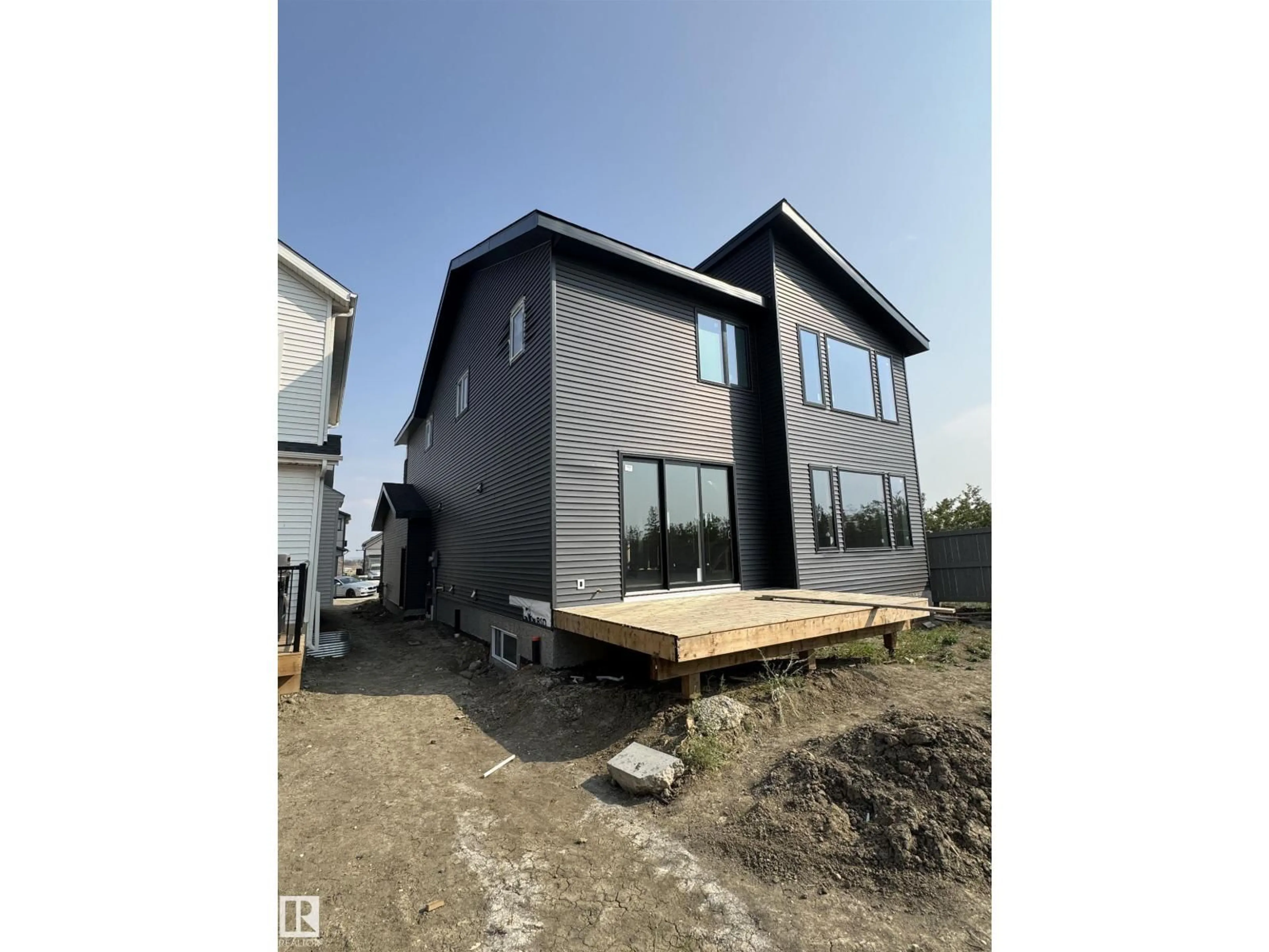 Unknown for 17108 2 ST, Edmonton Alberta T5Y4G2