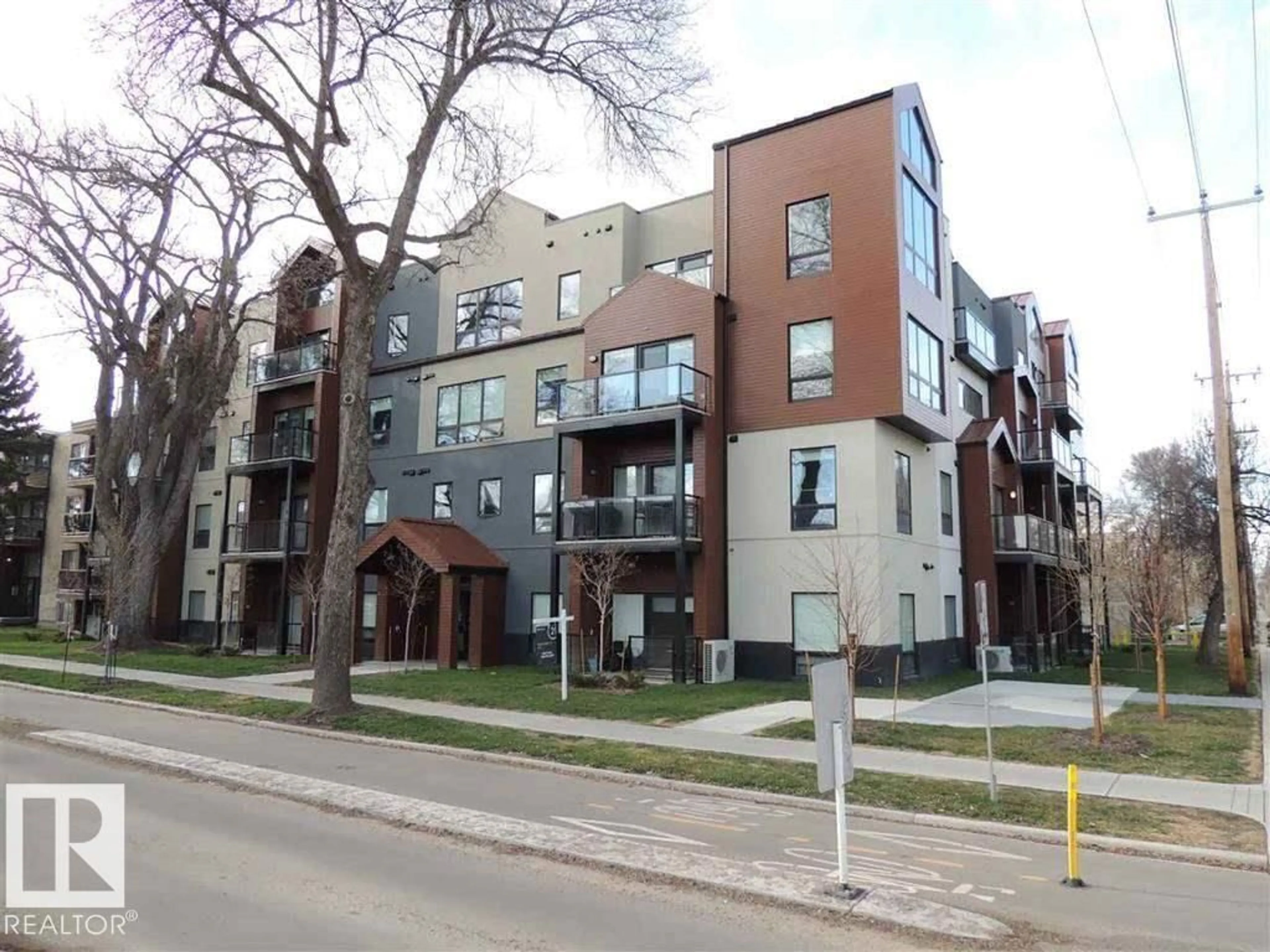 Unknown for 103 10006 83 AV, Edmonton Alberta T6E2C2