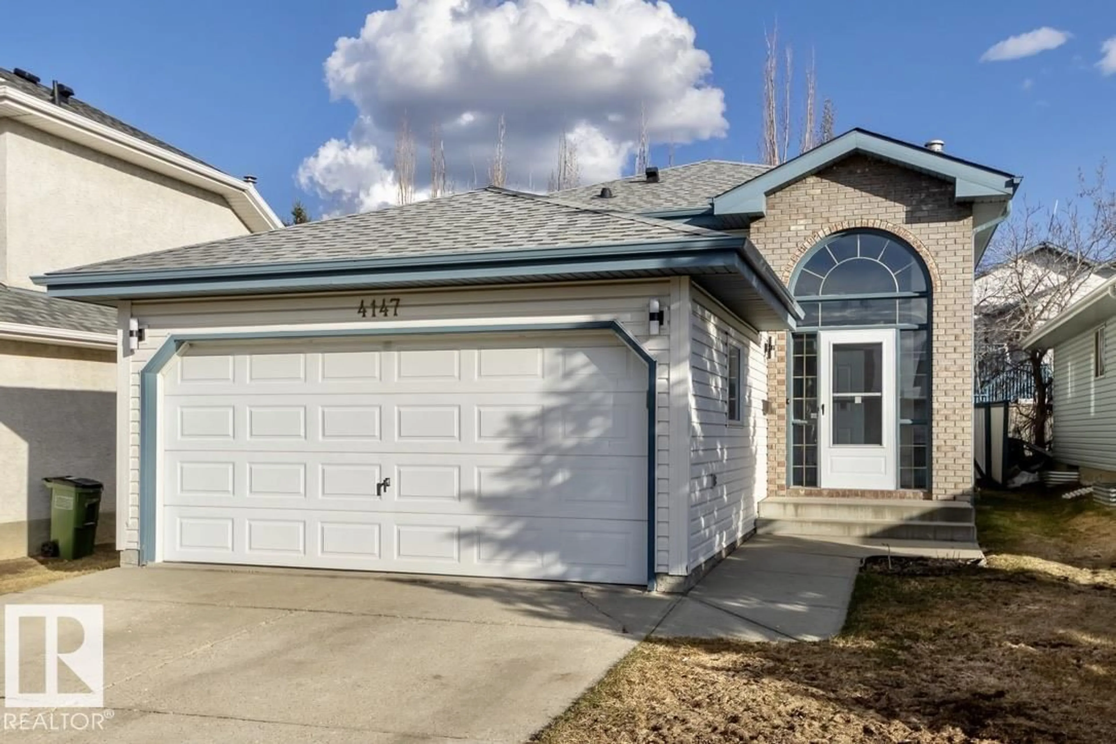 Home with vinyl exterior material, street for 4147 37A AV, Edmonton Alberta T6L7C2