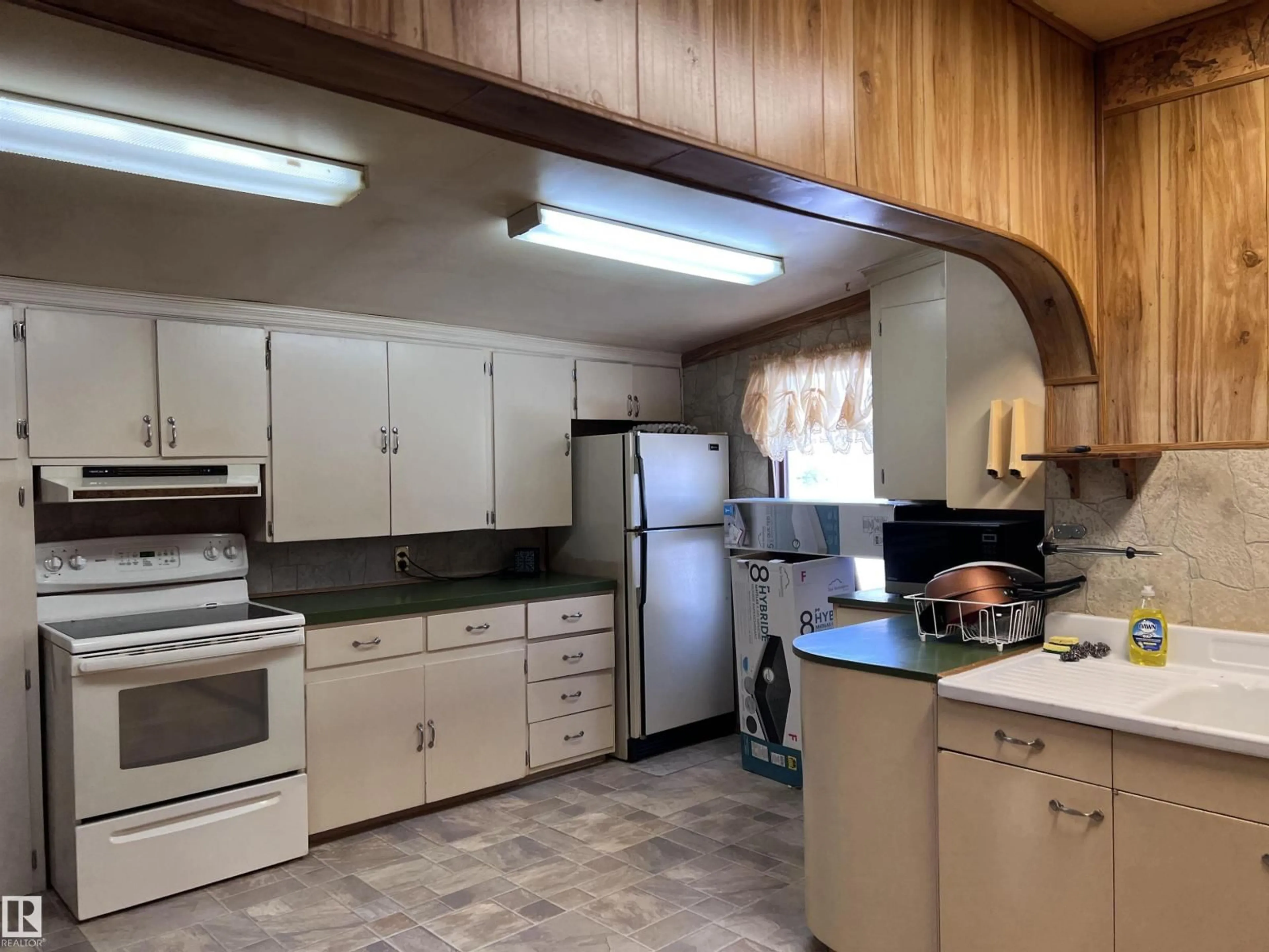A pic of a room for 5208 51ST ST, Strome Alberta T0B4H0