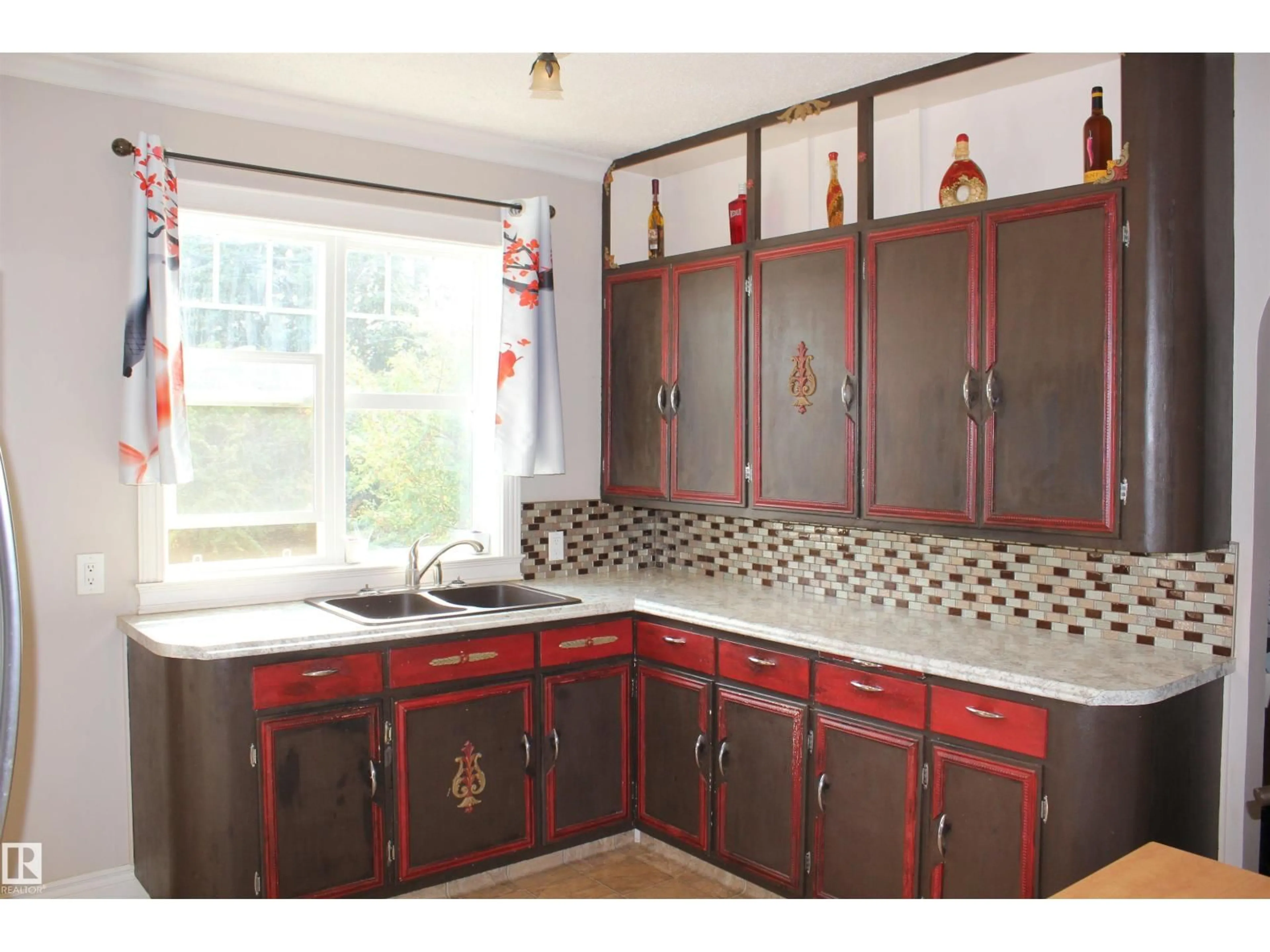 Standard kitchen, unknown for E - 29 2ND ST, Derwent Alberta T0B1C0
