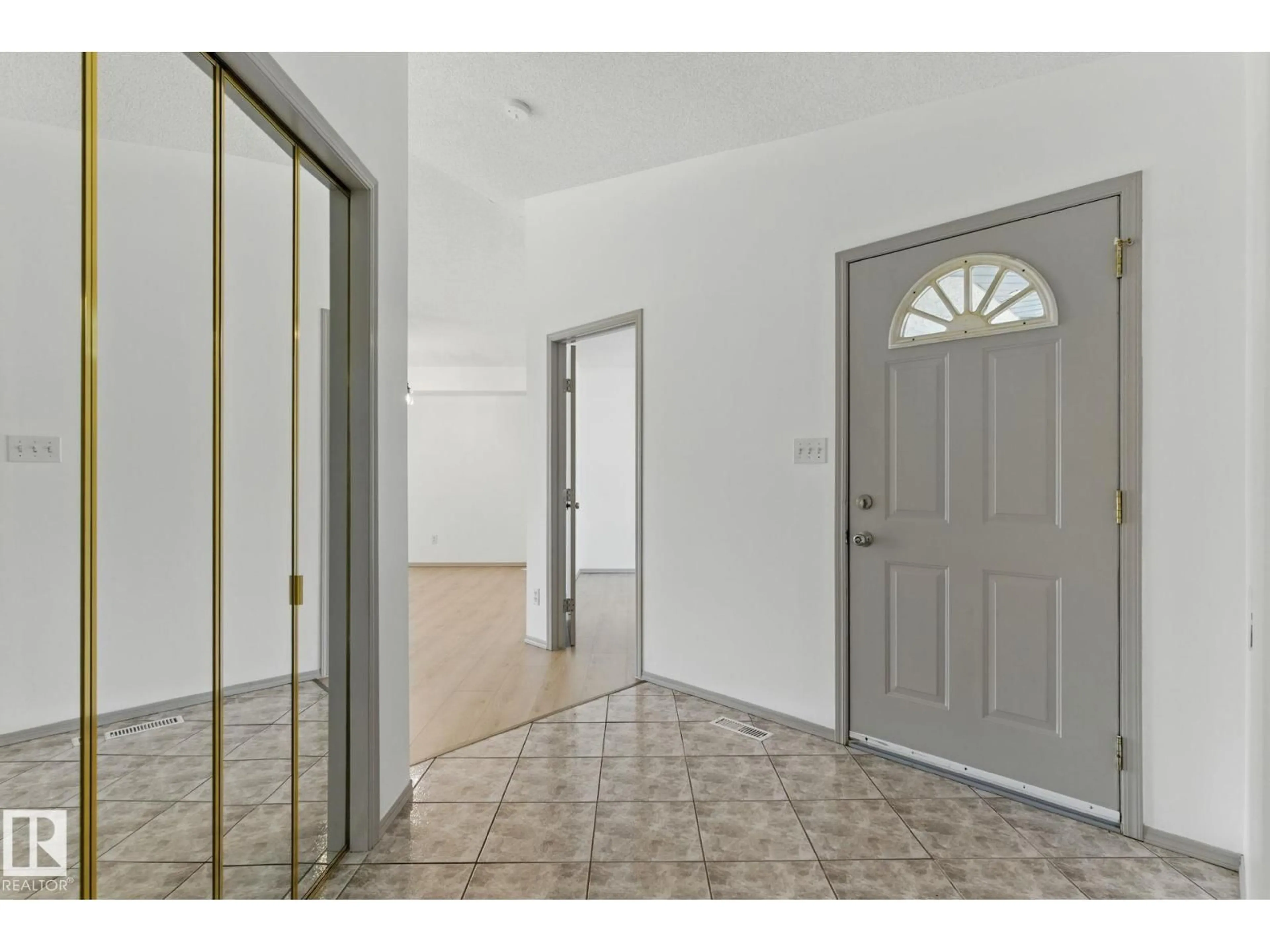 Unknown for 9971 178 AV, Edmonton Alberta T5X5X2