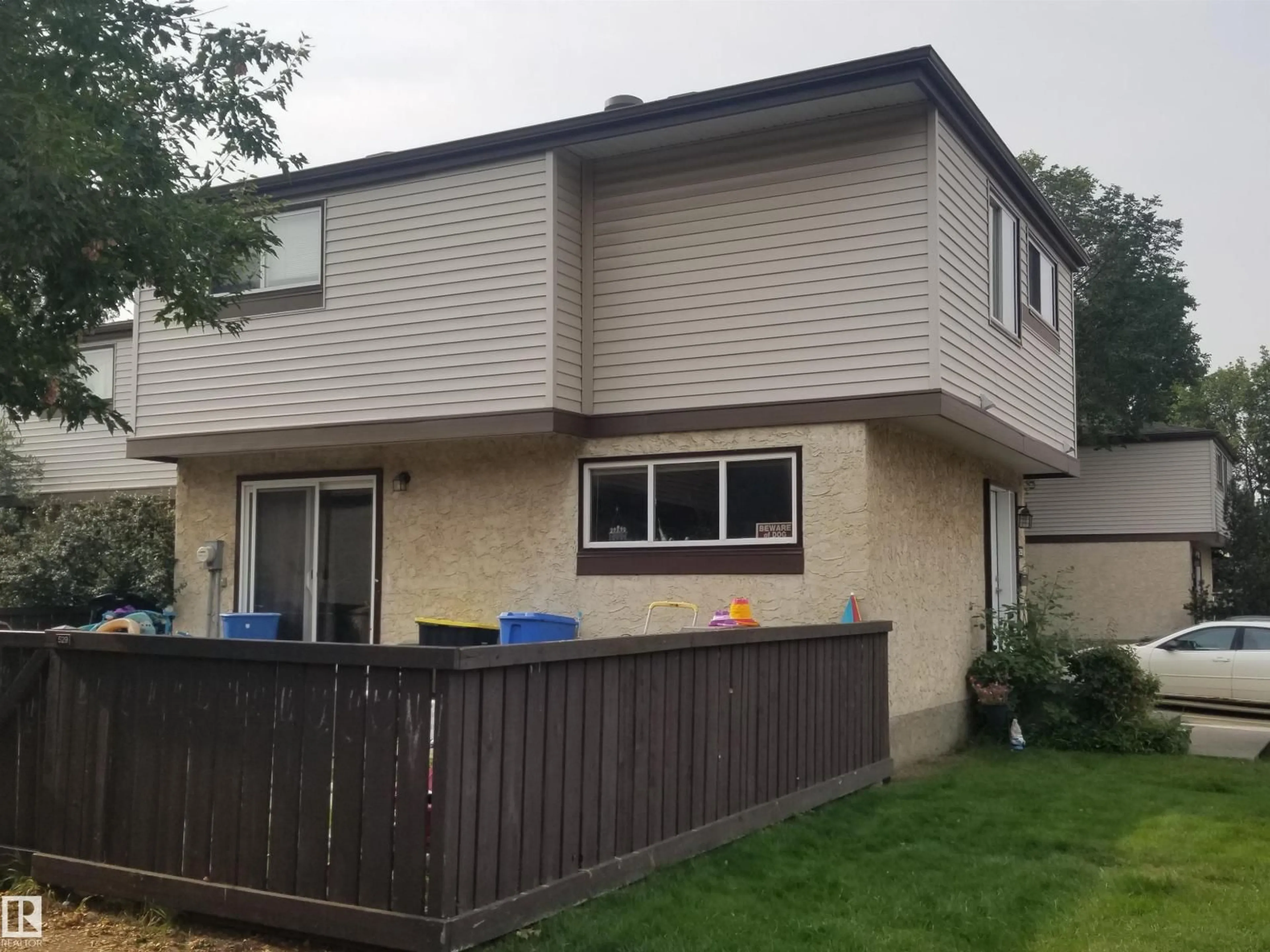 Home with vinyl exterior material, unknown for 529 KNOTTWOOD RD, Edmonton Alberta T6K2V6