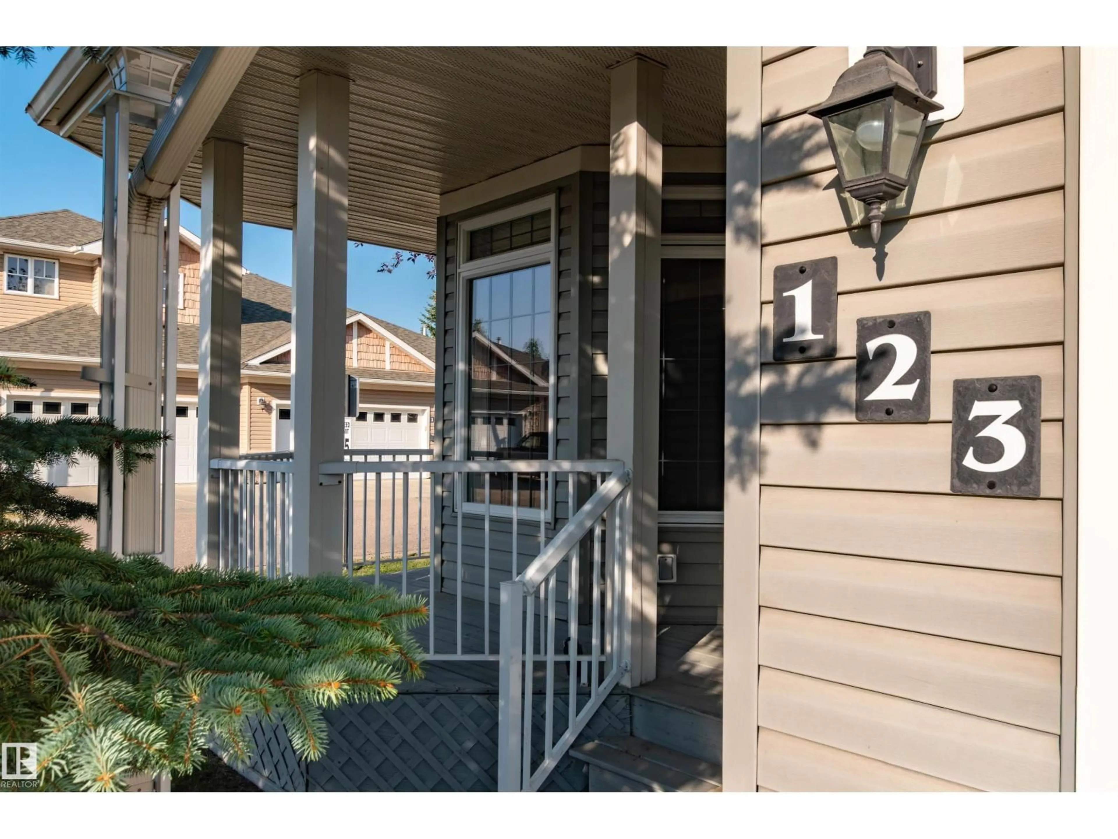 Indoor entryway for 123 102 WEST HAVEN DR, Leduc Alberta T9E0A2