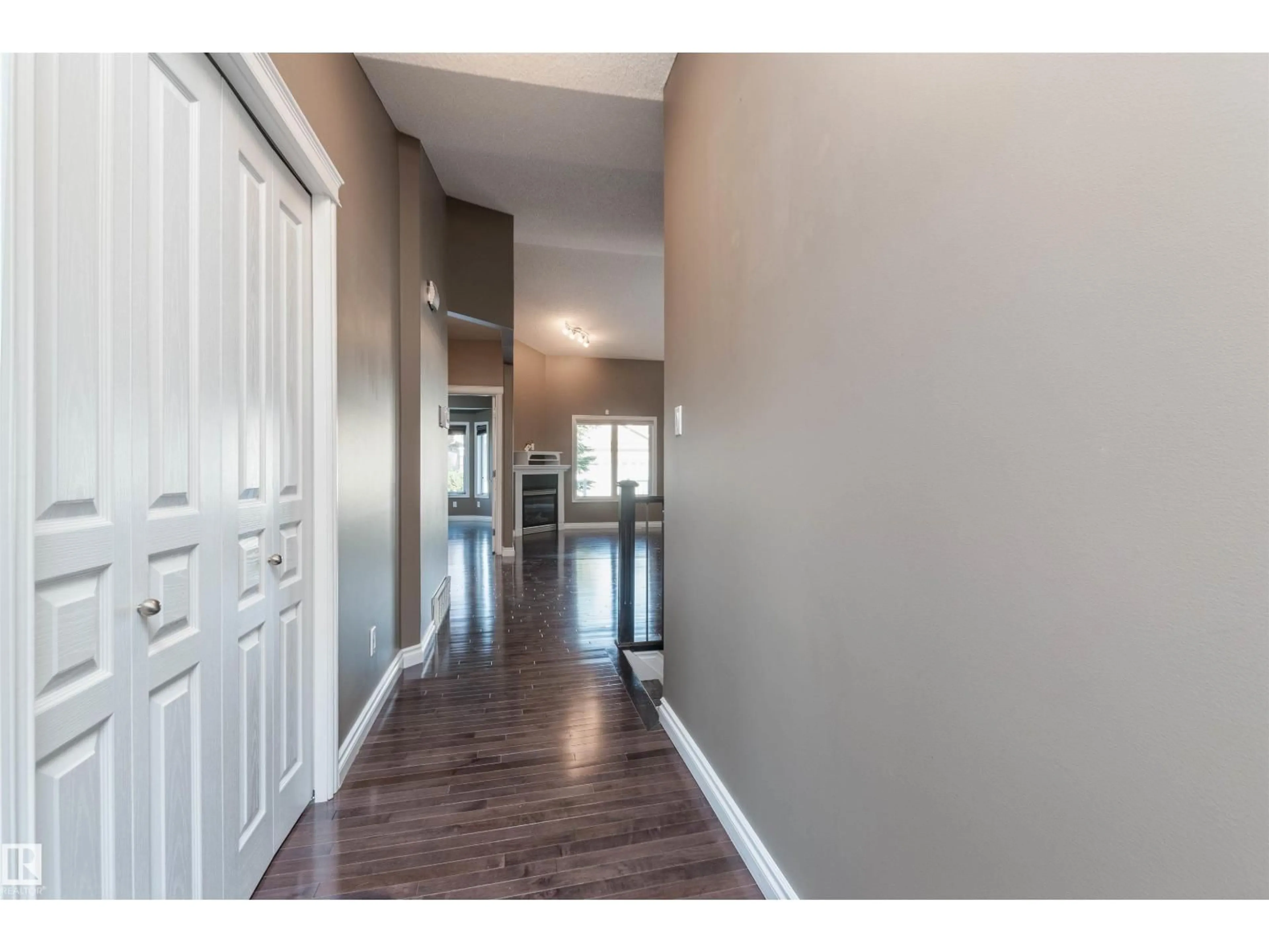 Indoor entryway for 123 102 WEST HAVEN DR, Leduc Alberta T9E0A2