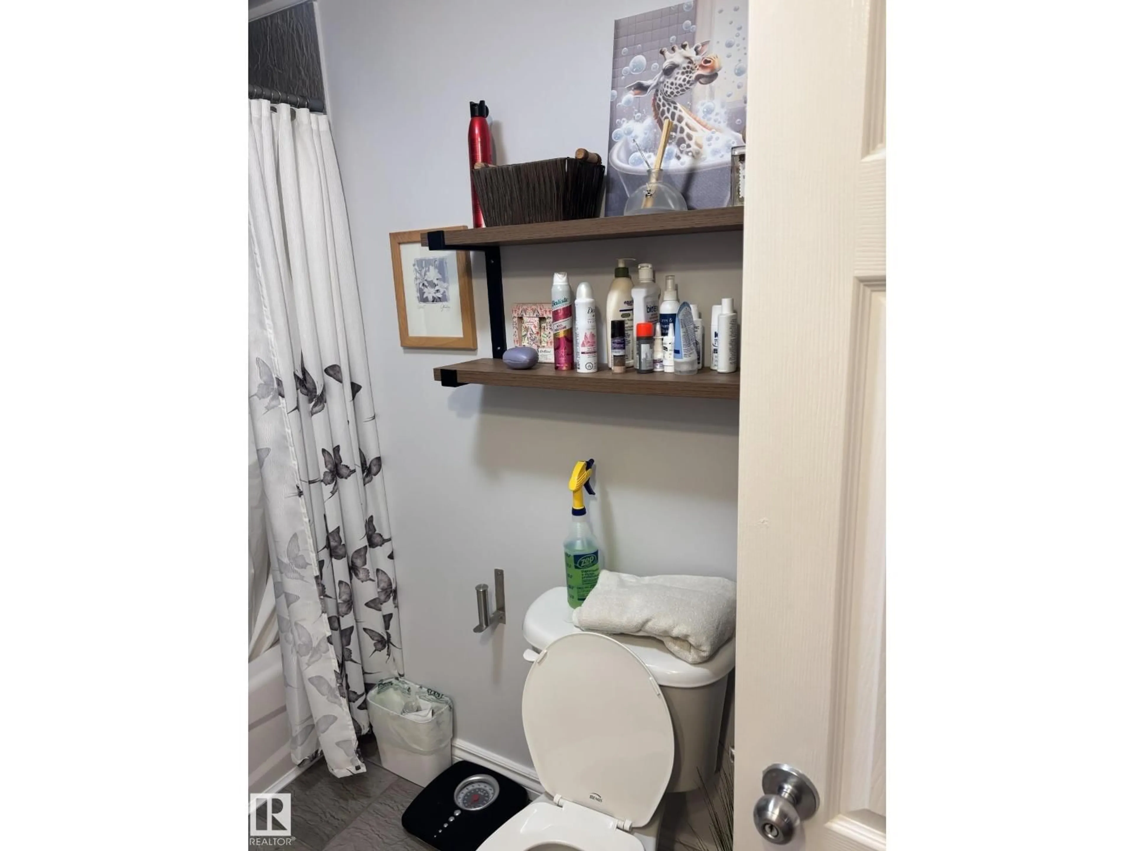 A pic of a room for NW - 14220 57 ST, Edmonton Alberta T5A1M7