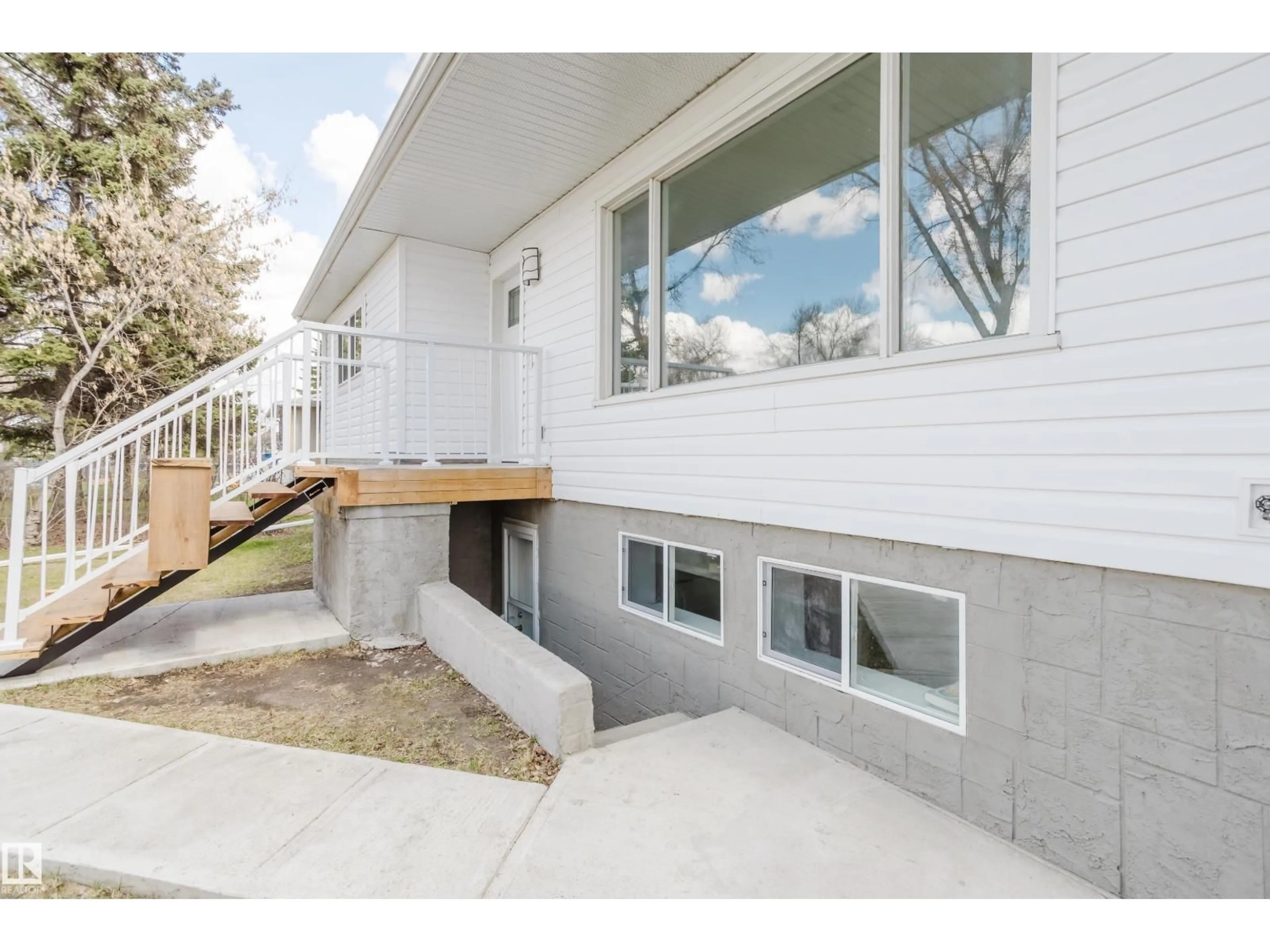 Unknown for NW - 12821 125 ST, Edmonton Alberta T5L0V1