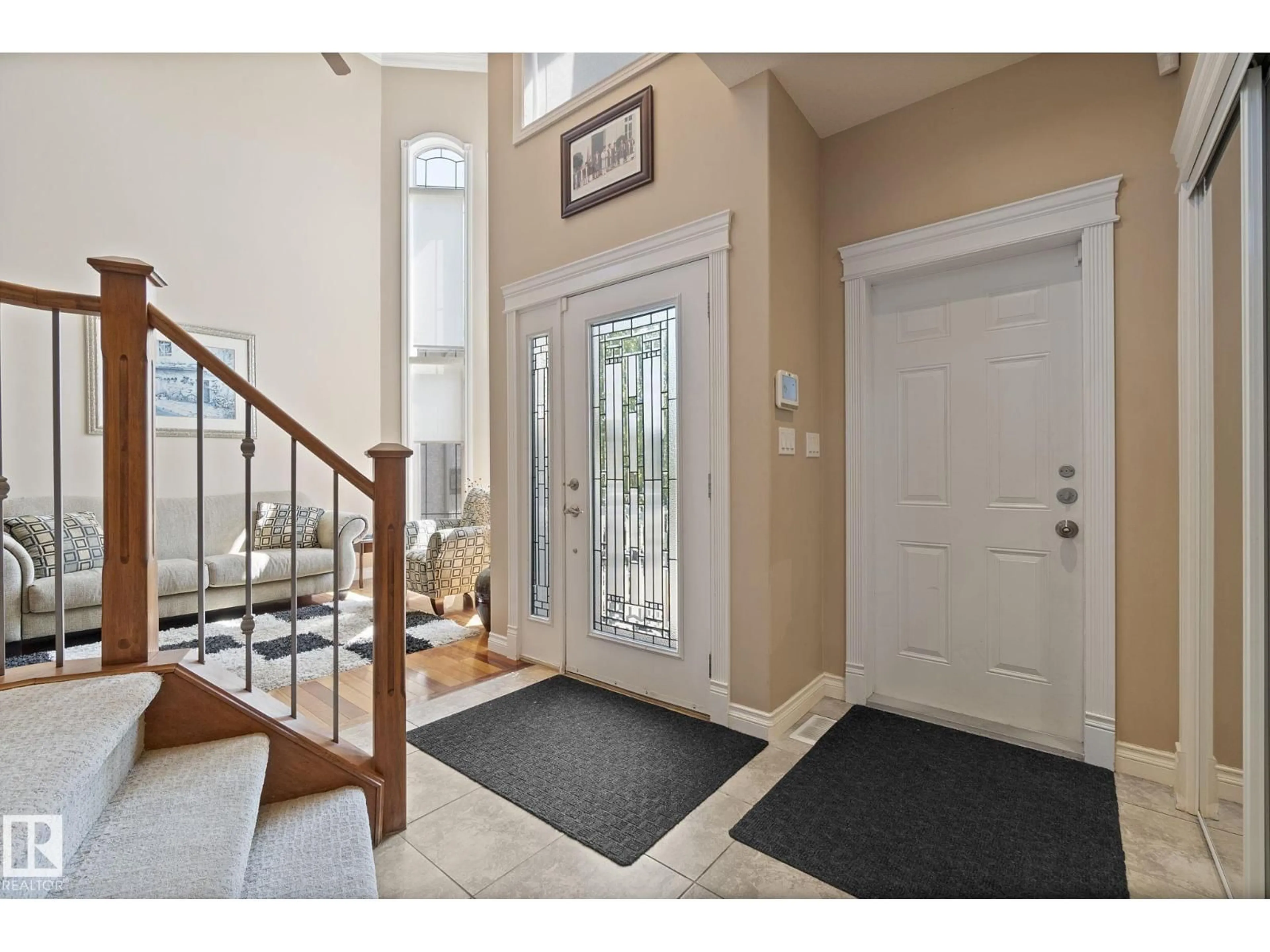 Indoor entryway for 13420 161 AV, Edmonton Alberta T6V0B9