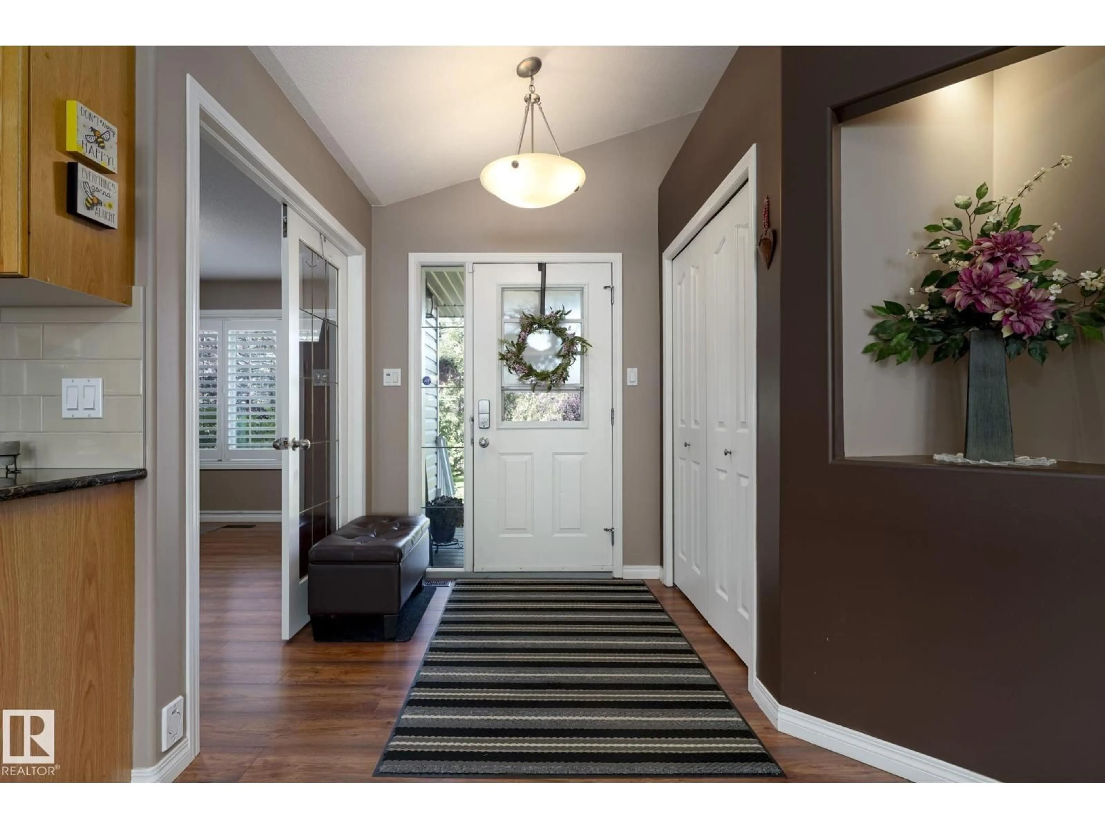 Indoor entryway for 37 - 52001 RGE ROAD 275, Rural Parkland County Alberta T7X3V2