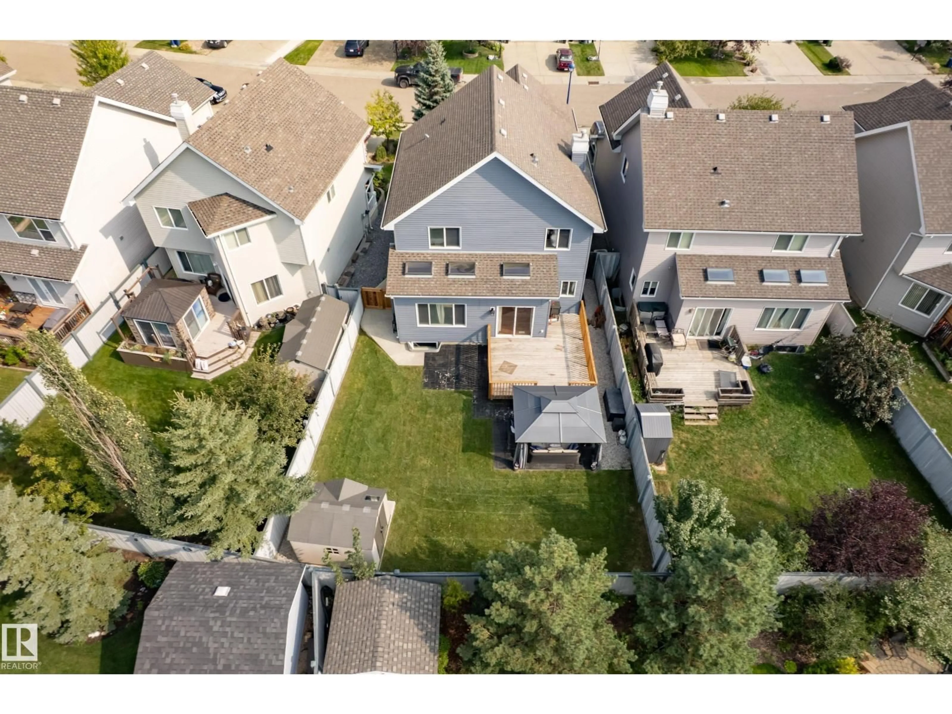 A pic from outside/outdoor area/front of a property/back of a property/a pic from drone, street for SW - 1212 82 ST, Edmonton Alberta T6X1E5