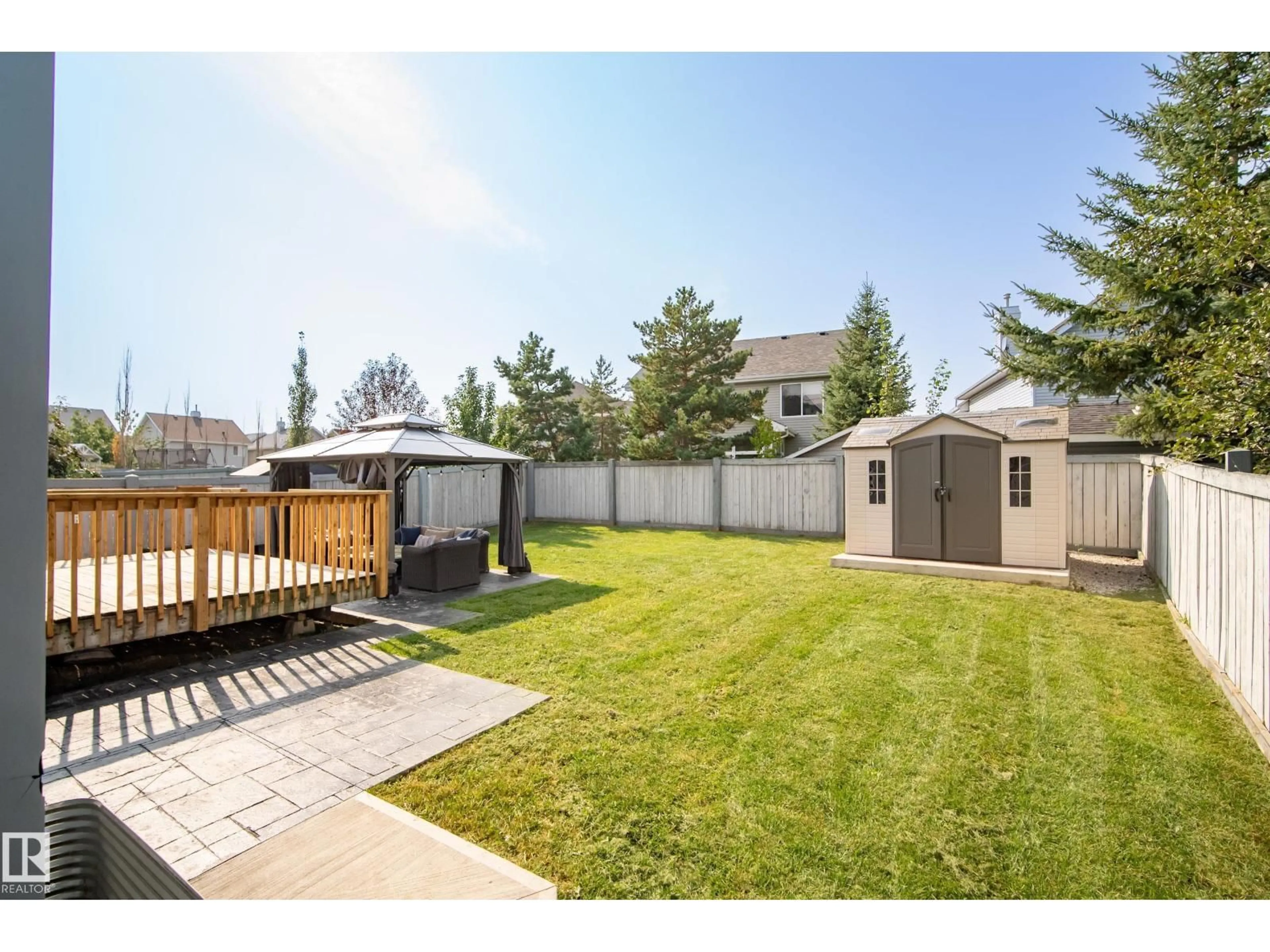 Patio, street for SW - 1212 82 ST, Edmonton Alberta T6X1E5