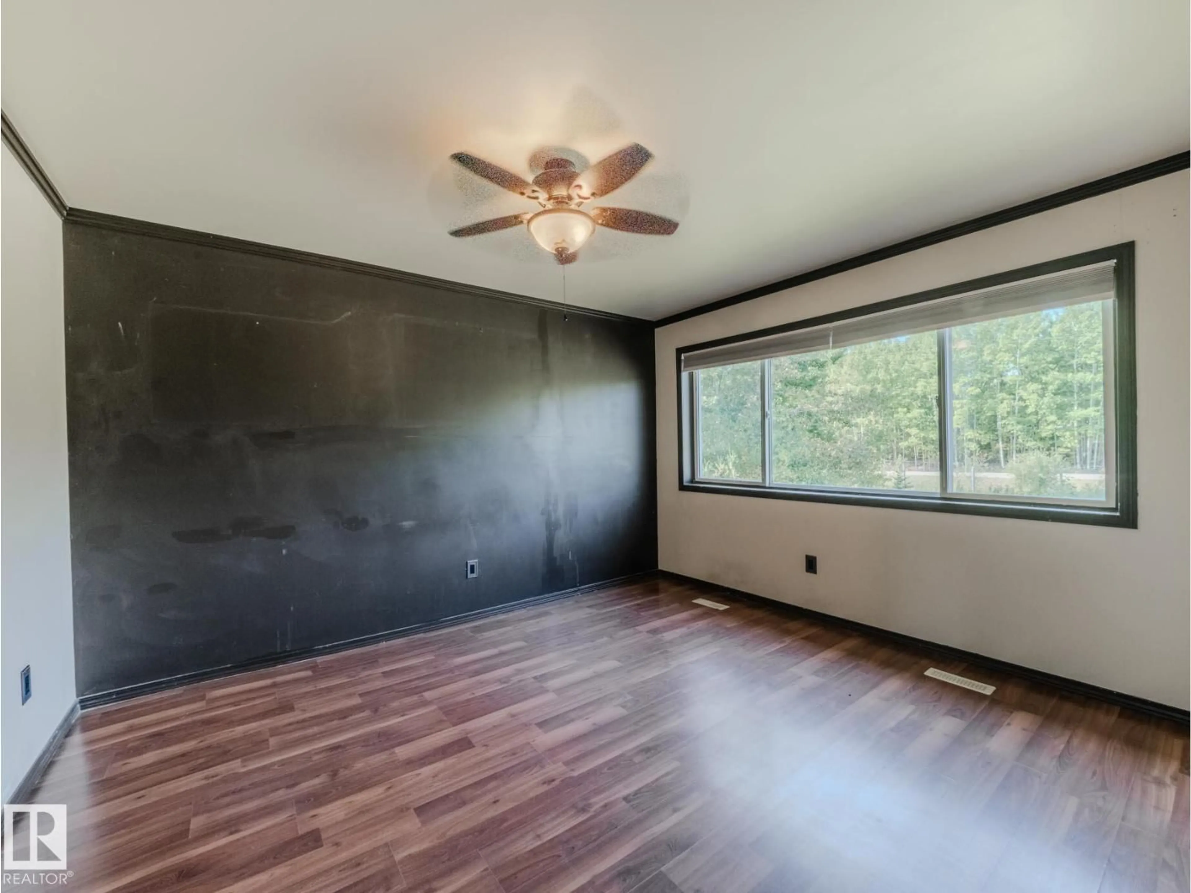 A pic of a room for 79 50121 RR 204, Rural Beaver County Alberta T0B4J0