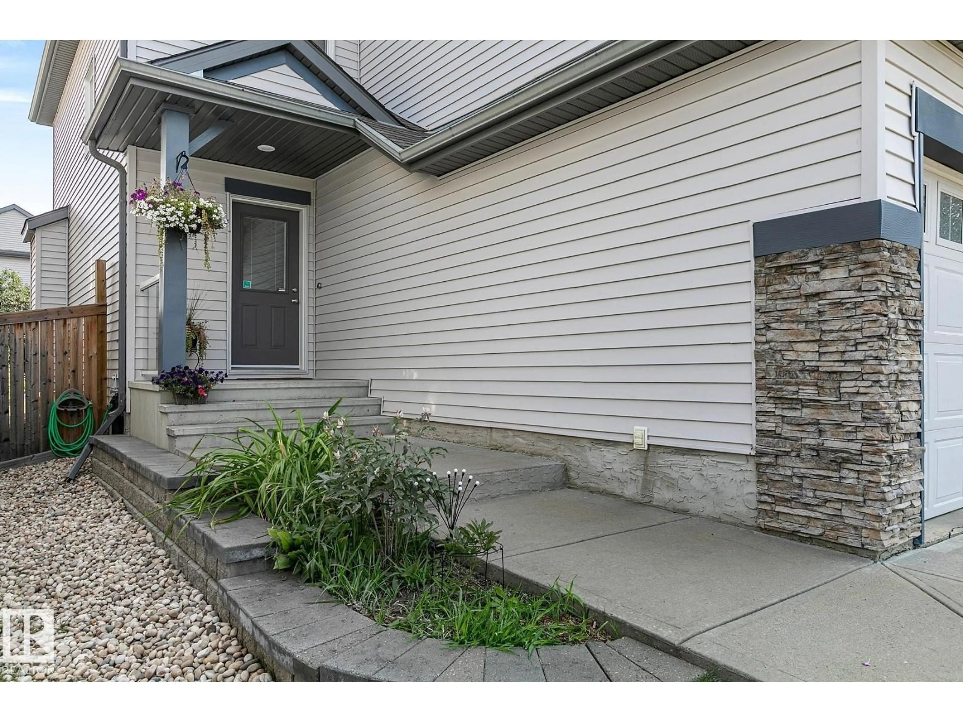 Indoor entryway for SW - 1129 59A ST, Edmonton Alberta T6X0T2