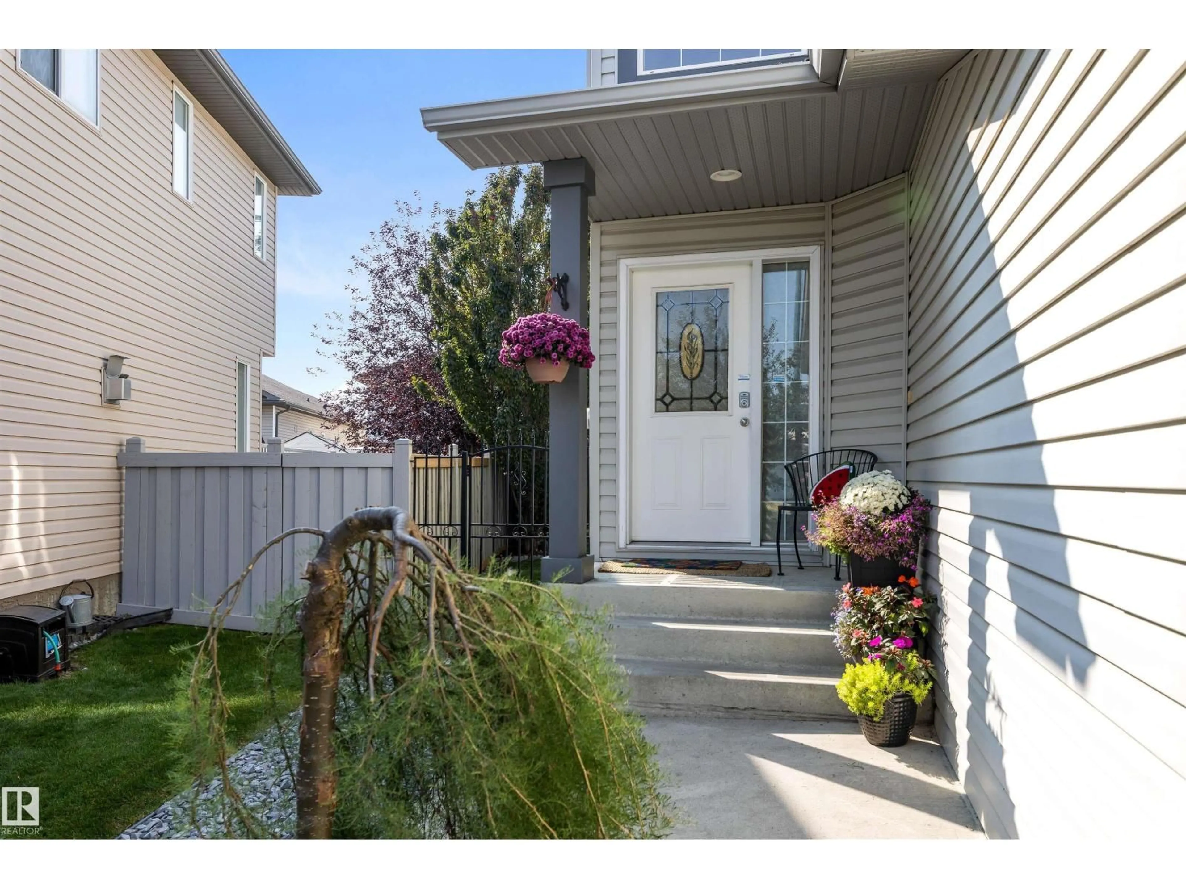 Unknown for 4331 MCMULLEN WY, Edmonton Alberta T6W1N5