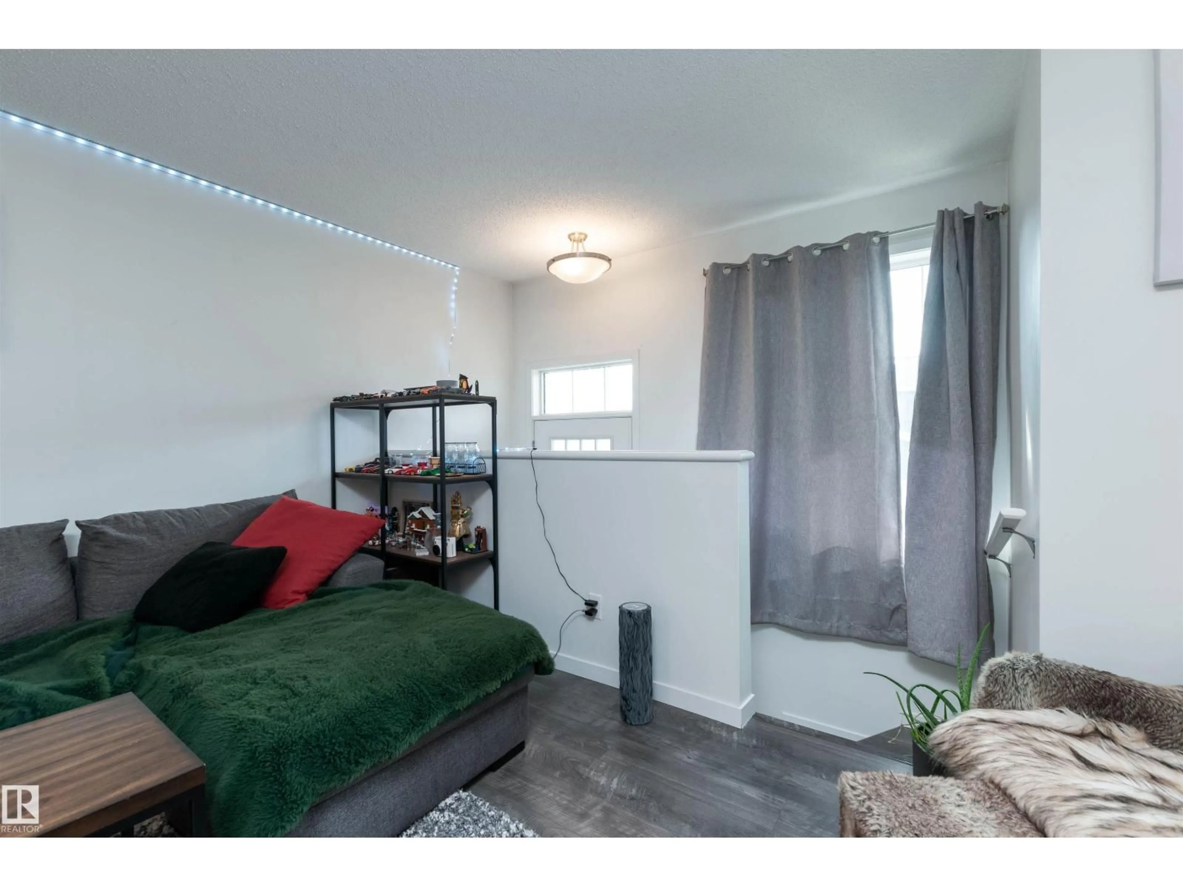 A pic of a room for #46 - 3305 ORCHARDS LINK LI, Edmonton Alberta T6X2H1