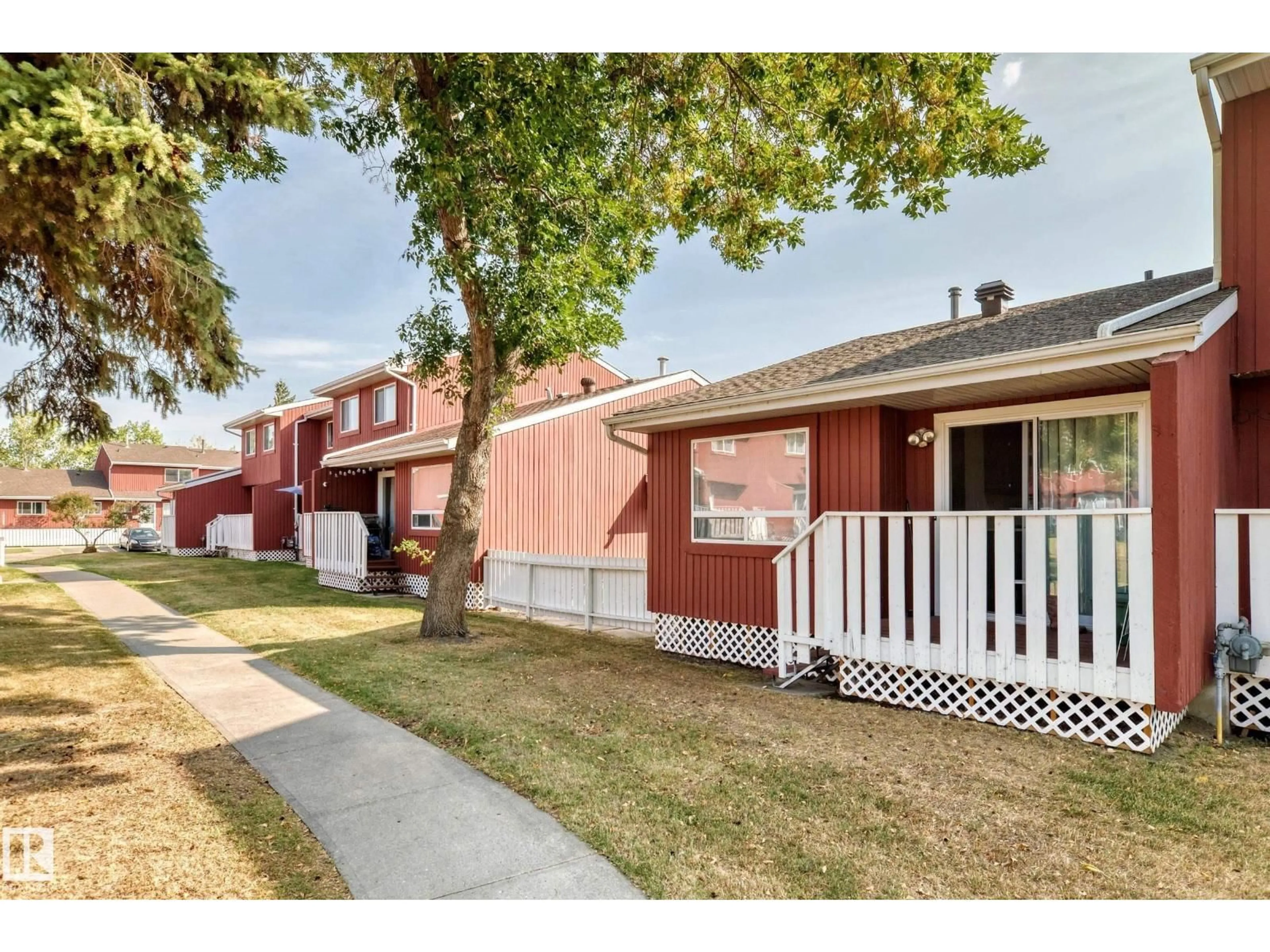 Unknown for 10614 BEAUMARIS RD, Edmonton Alberta T5X3N4