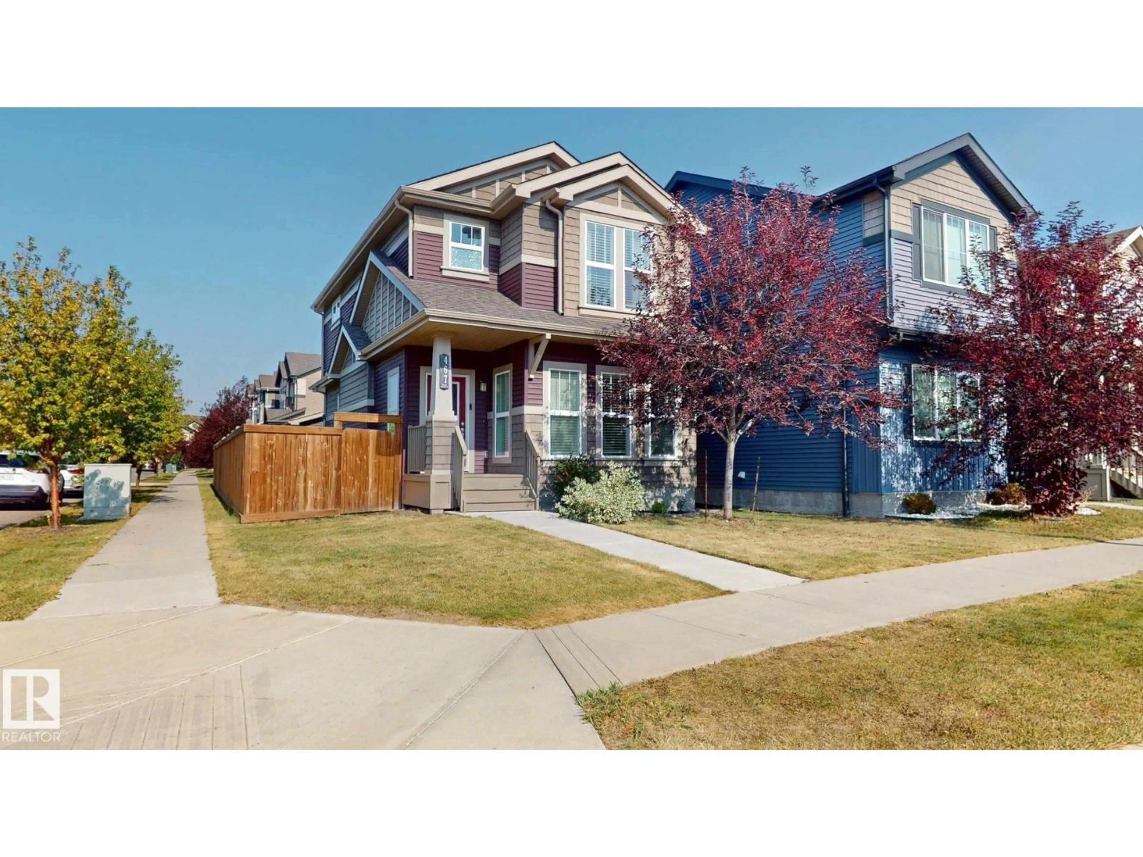 Home with vinyl exterior material, street for 467 ORCHARDS BV, Edmonton Alberta T6X2C8