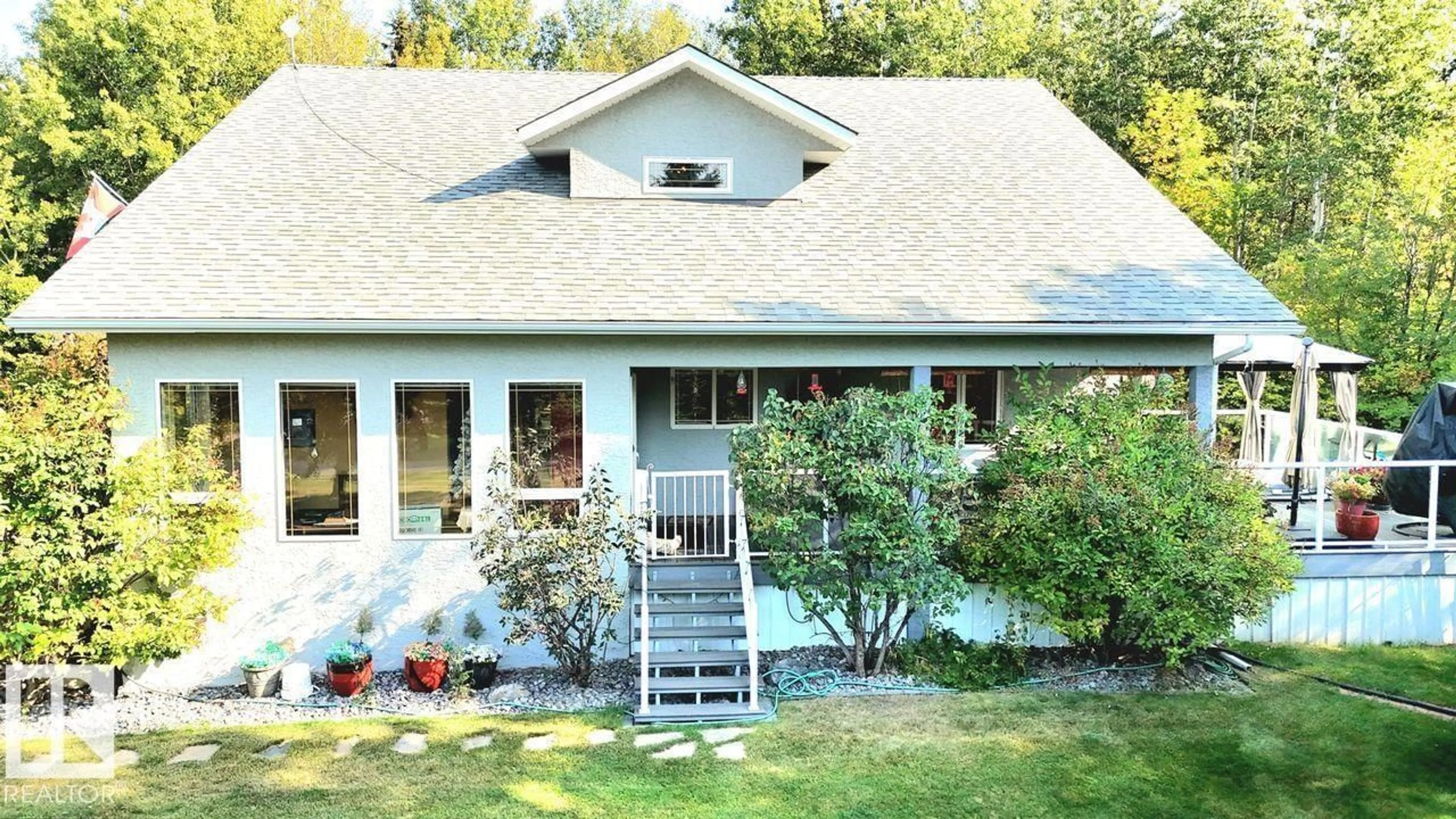Home with vinyl exterior material, unknown for 5402 32 ST, Rural Wetaskiwin County Alberta T0C2C0