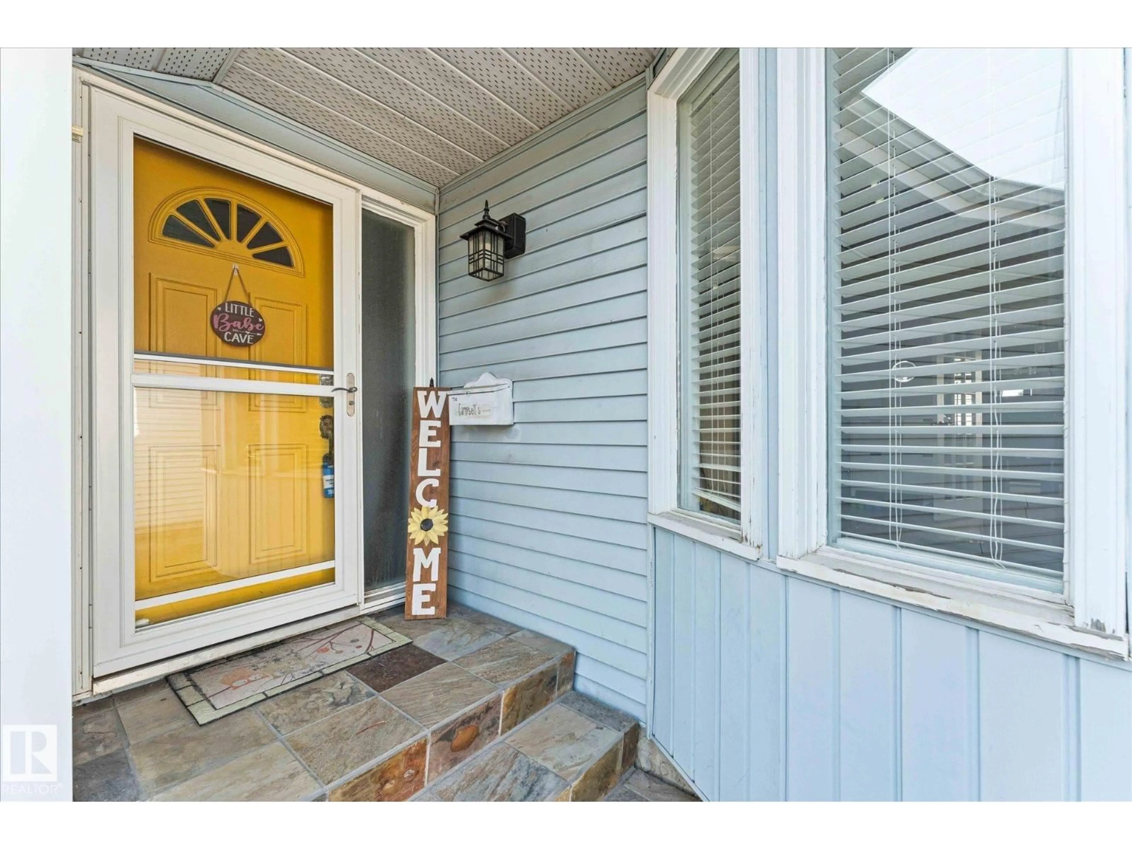 Indoor entryway for NW - 15616 80 ST, Edmonton Alberta T5S2T5
