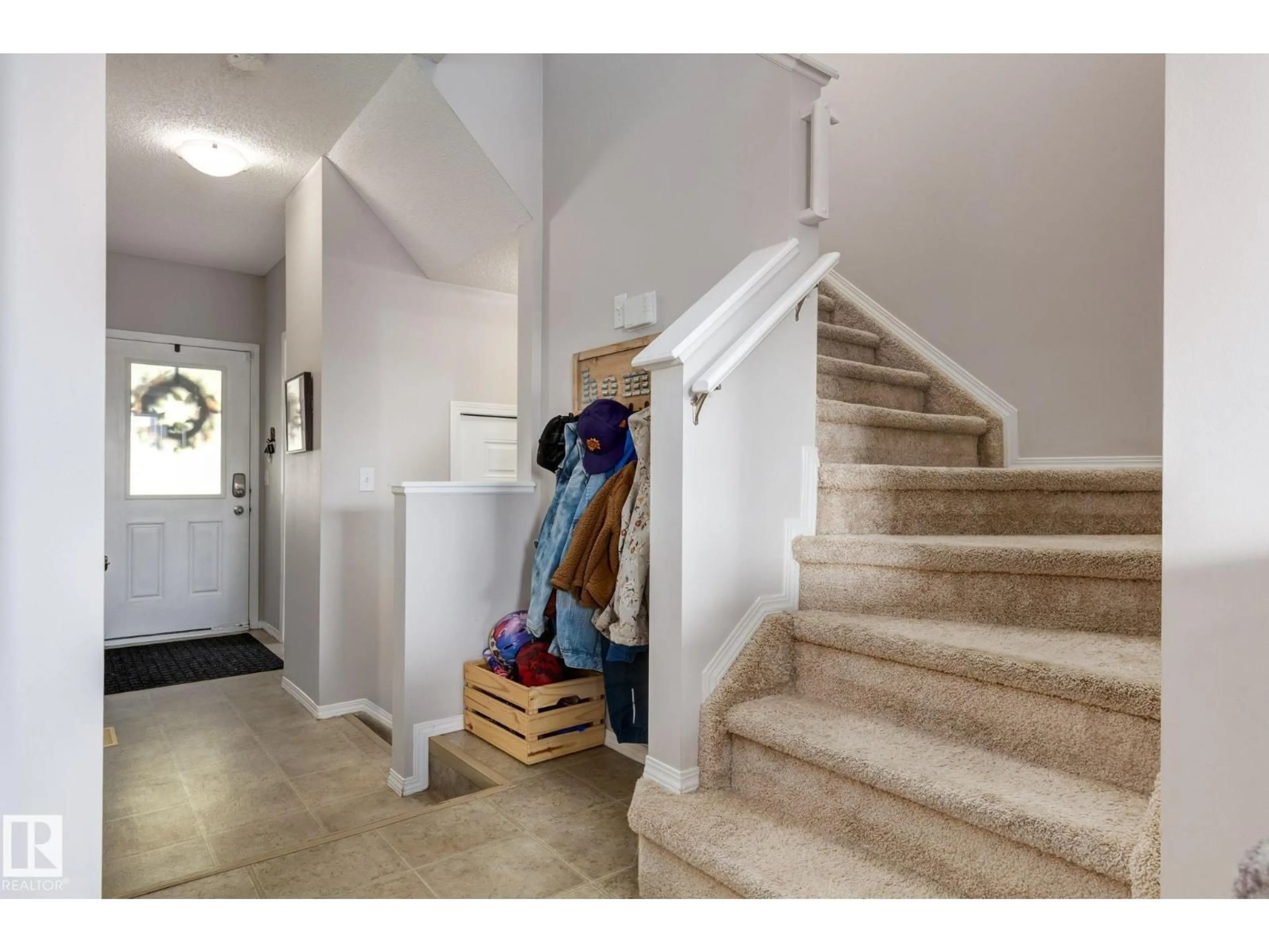 Indoor entryway for 3 RED CANYON WY, Fort Saskatchewan Alberta T8L0E7