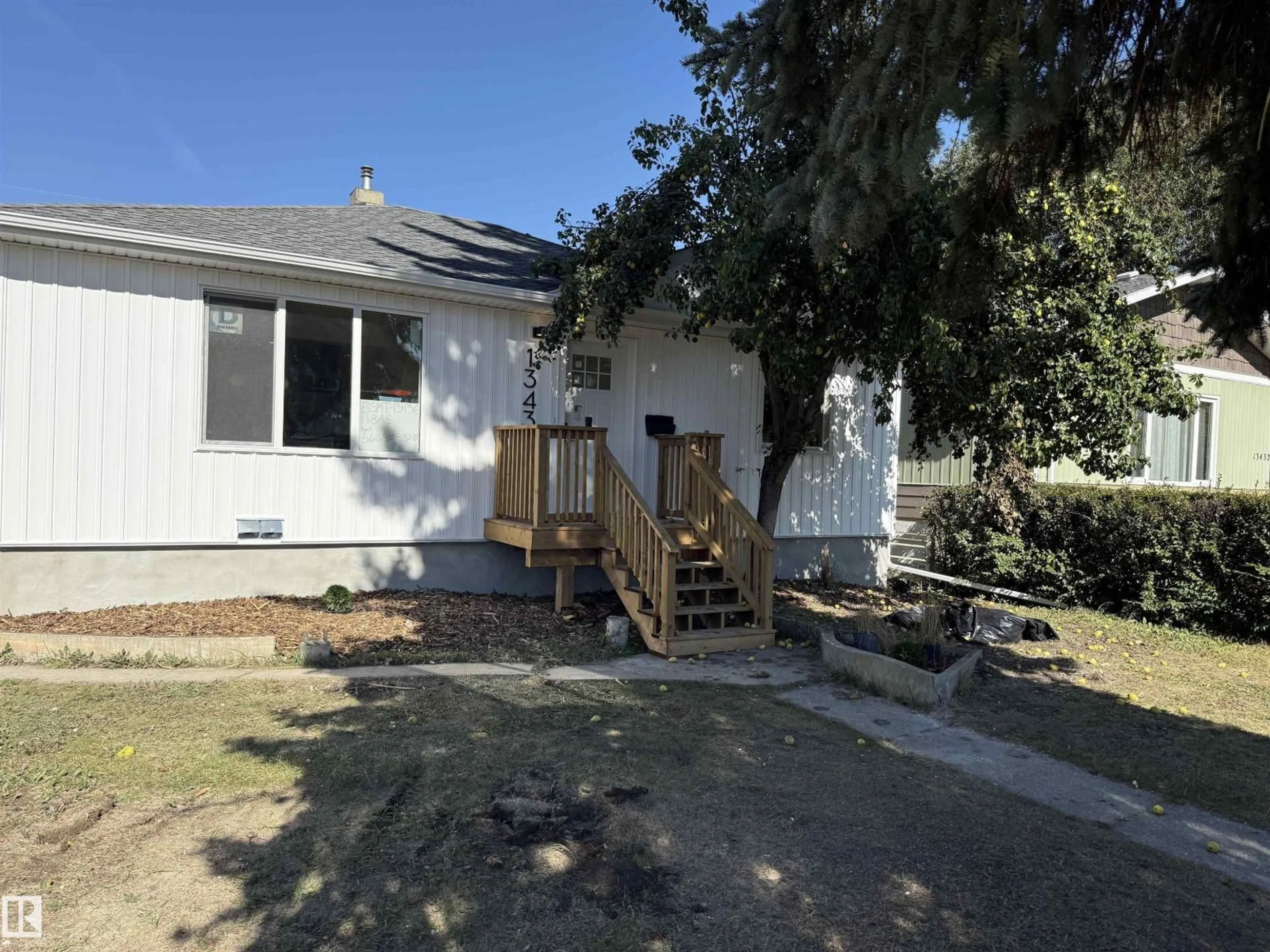 A pic from outside/outdoor area/front of a property/back of a property/a pic from drone, street for 13436 118 AV, Edmonton Alberta T5L2L8