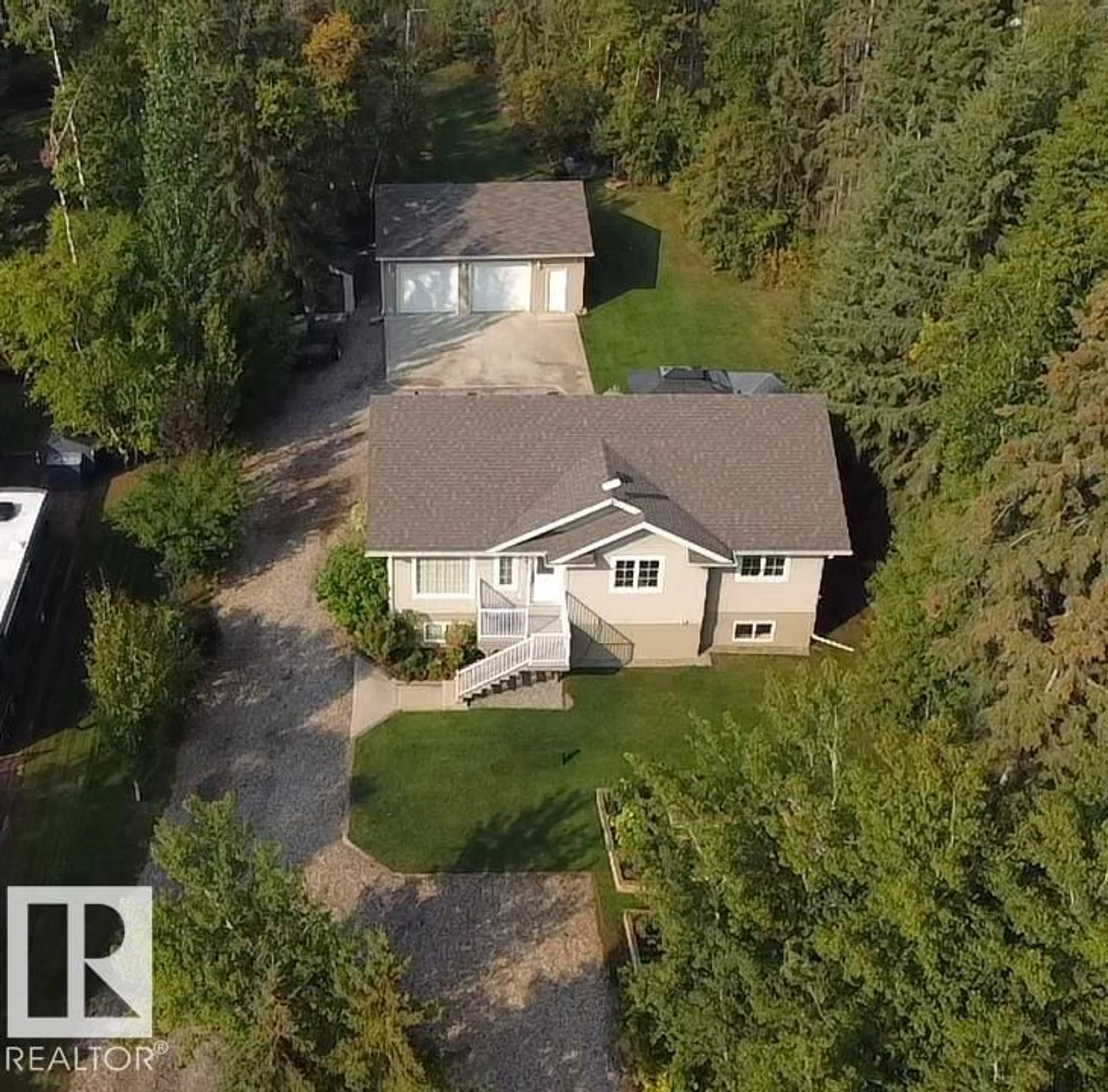 A pic from outside/outdoor area/front of a property/back of a property/a pic from drone, unknown for 61223 - 15 RGE RD 470, Rural Bonnyville M.D. Alberta T9N2J6