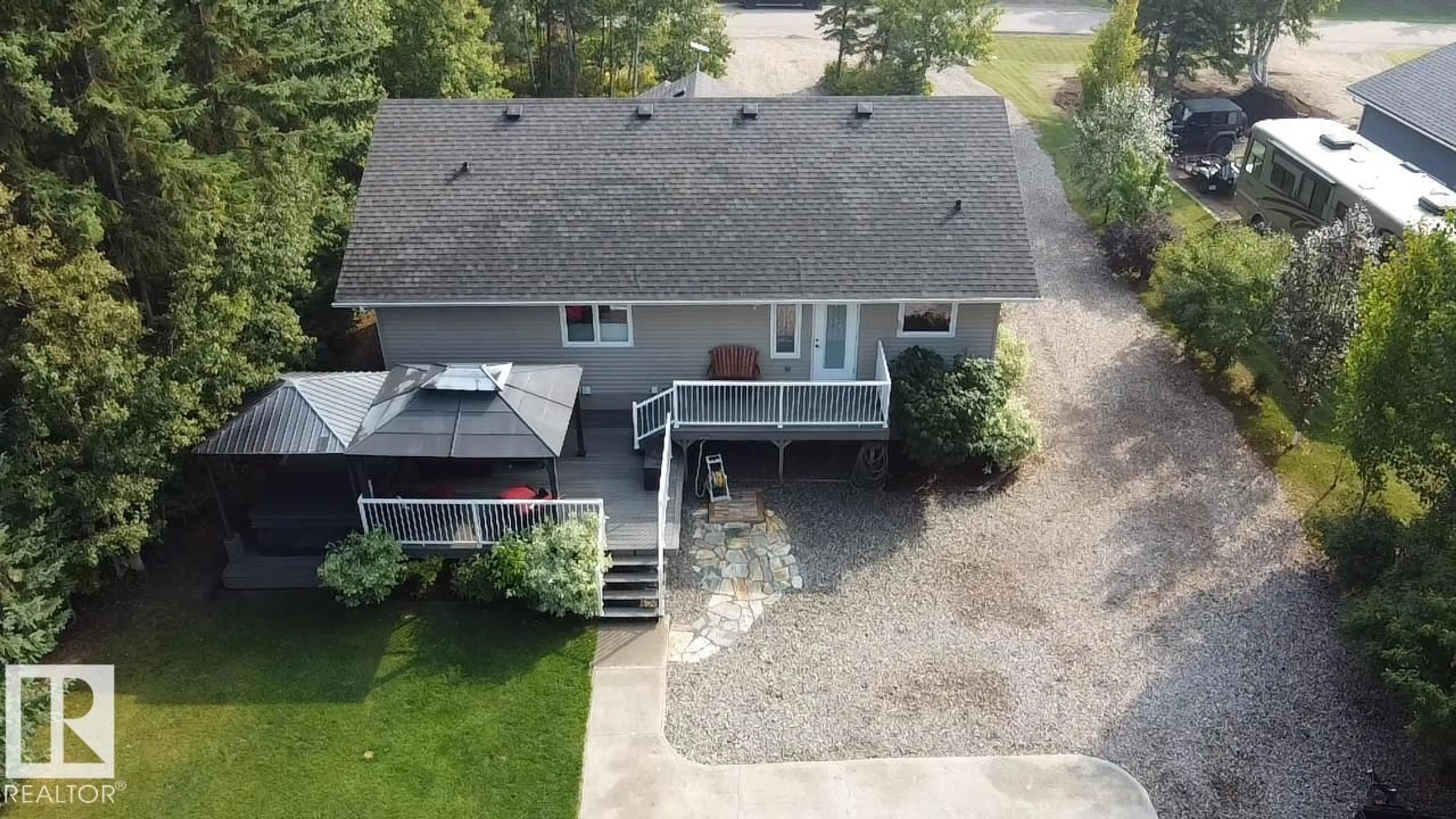A pic from outside/outdoor area/front of a property/back of a property/a pic from drone, unknown for 61223 - 15 RGE RD 470, Rural Bonnyville M.D. Alberta T9N2J6