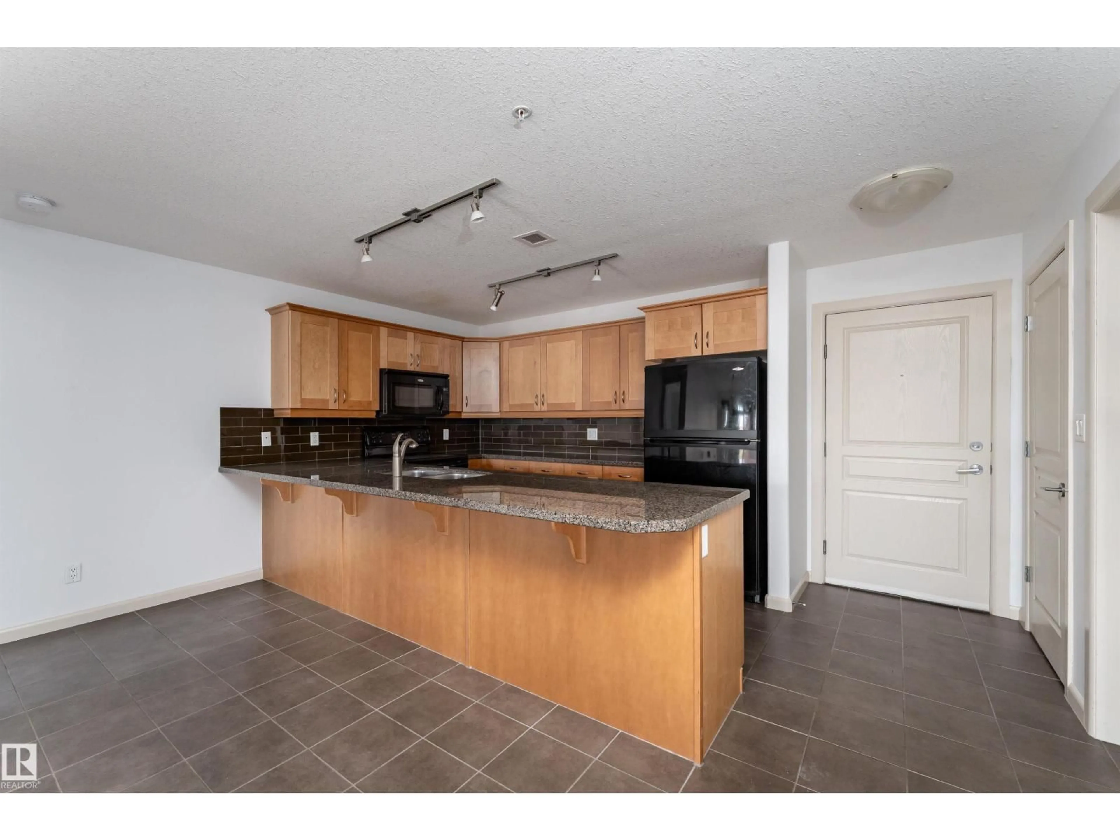 Standard kitchen, unknown for 400 - 238 PALISADES WAY, Sherwood Park Alberta T8H0H4