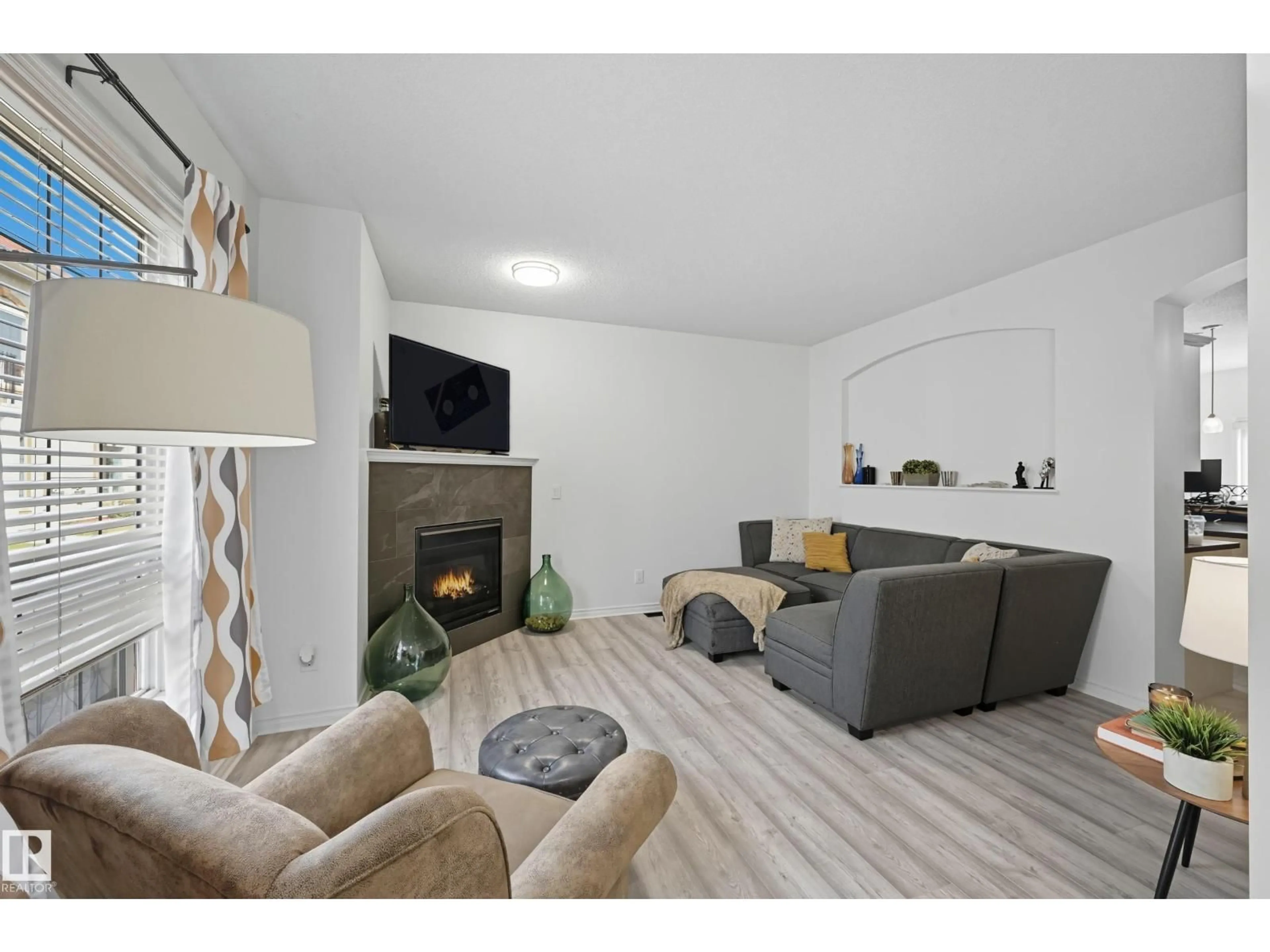 Living room with furniture, unknown for 69 13825 155 AV NW, Edmonton Alberta T6V0B8