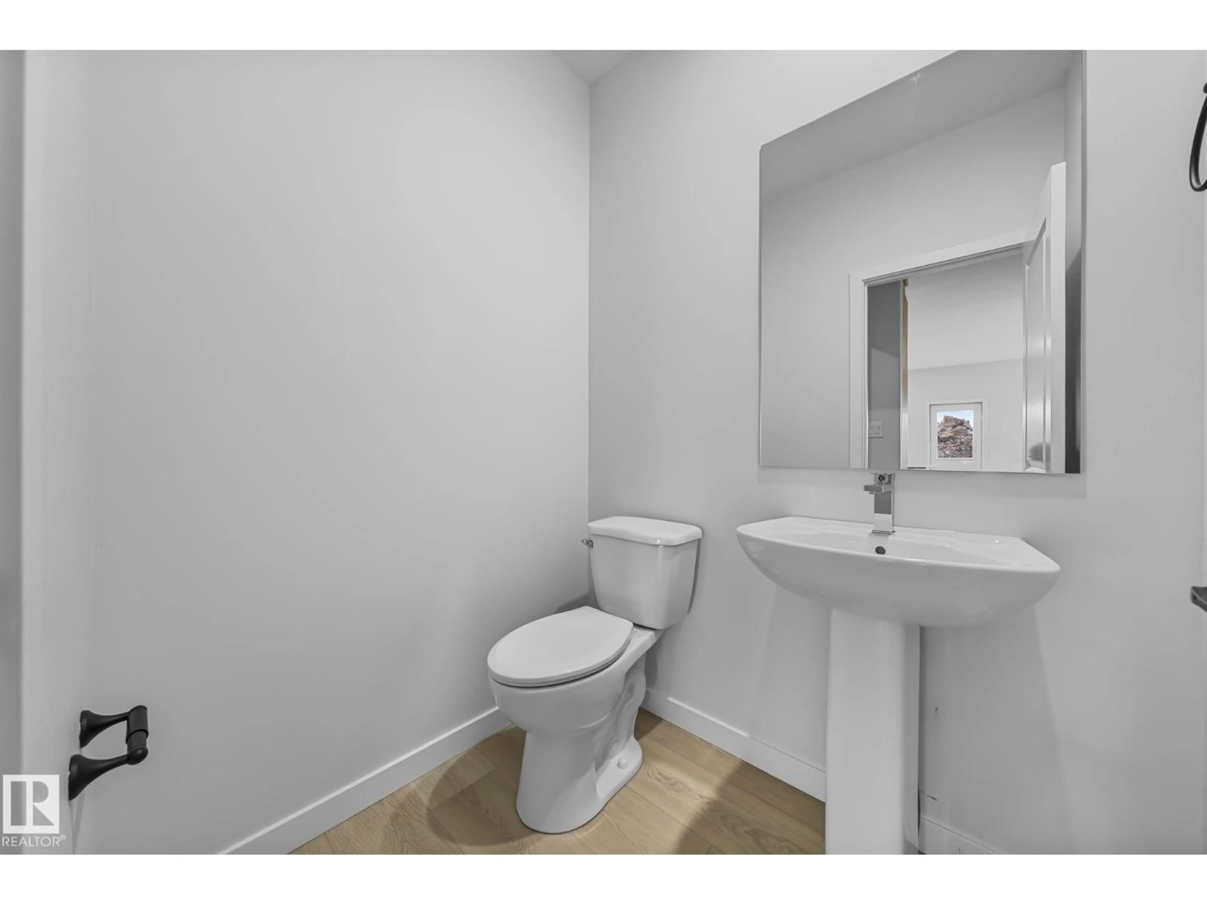 Standard bathroom, unknown for SW - 6385 KING WD, Edmonton Alberta T6W5J3