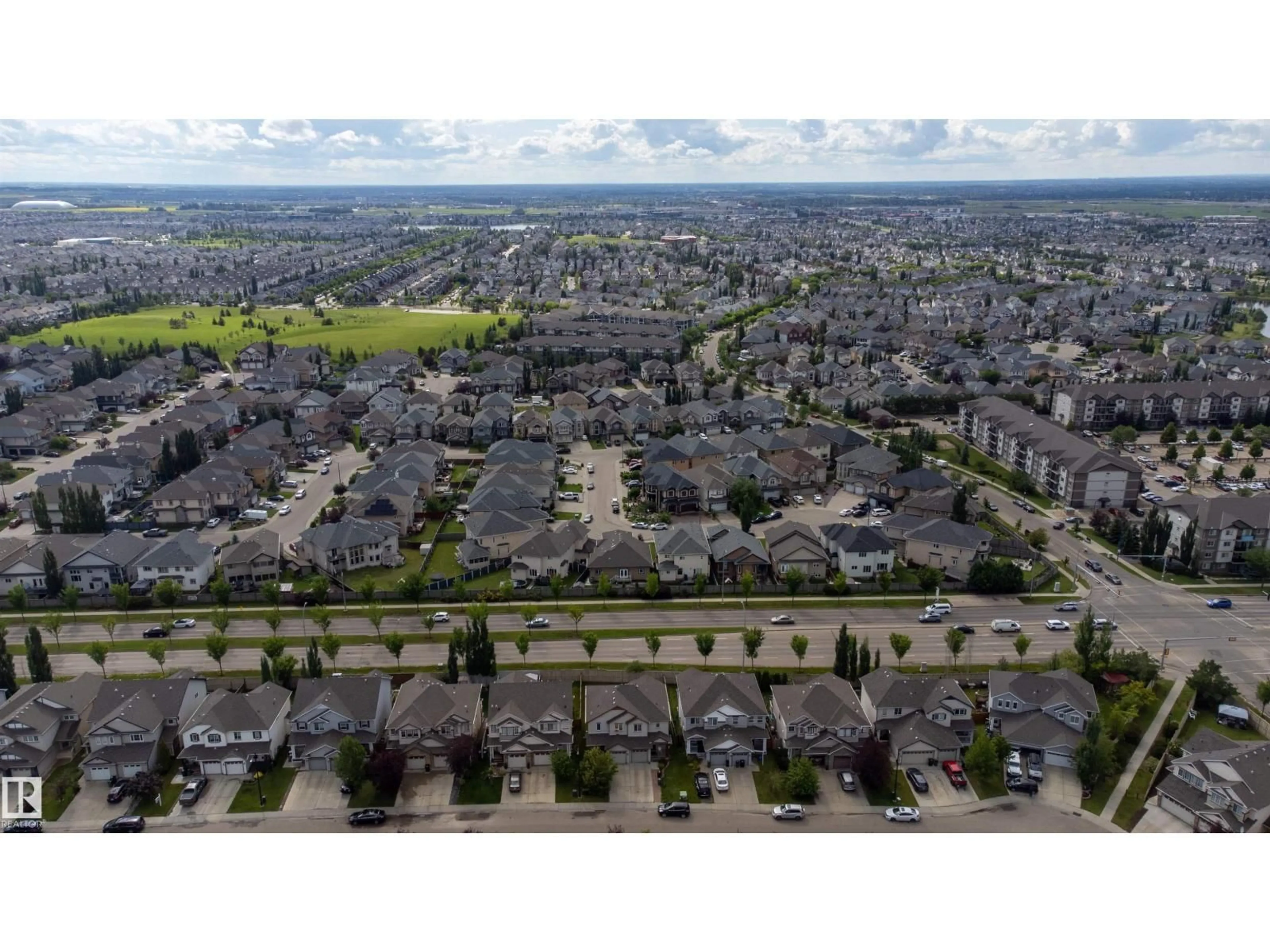 A pic from outside/outdoor area/front of a property/back of a property/a pic from drone, street for SW - 1527 67 ST, Edmonton Alberta T6X0G8