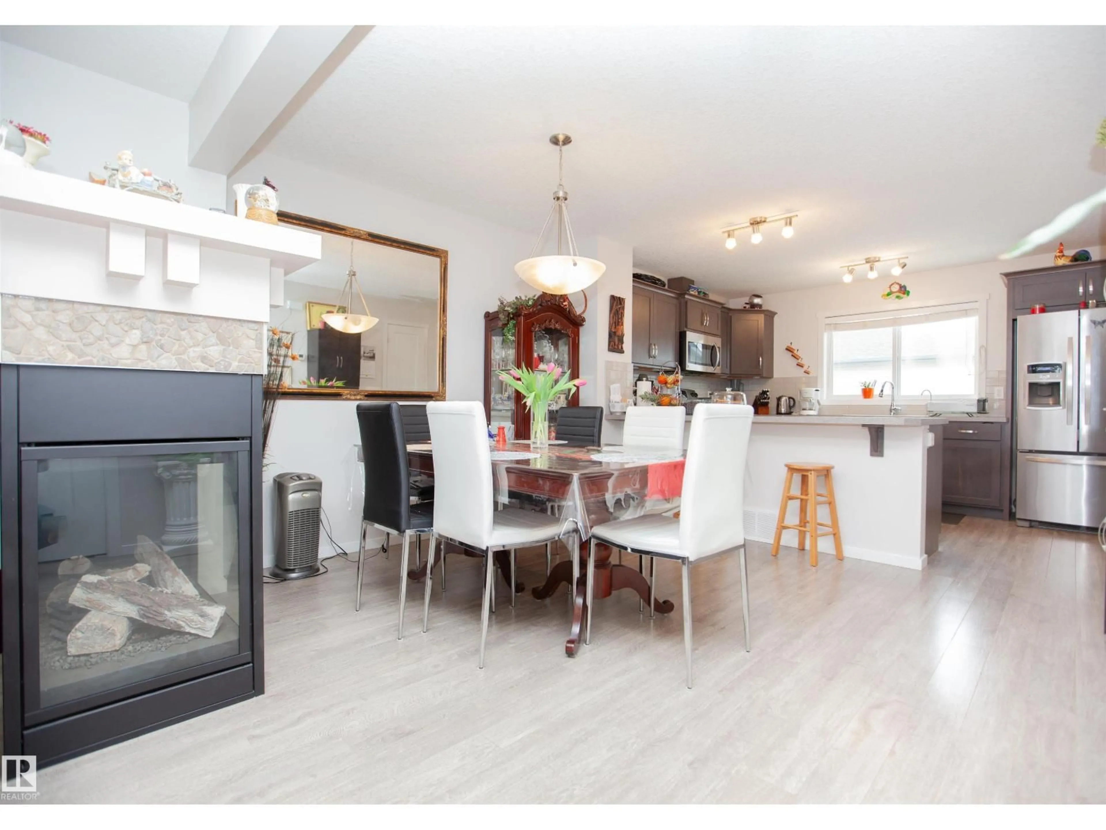 Open concept kitchen, unknown for 2902 MAPLE WY, Edmonton Alberta T6T0T4