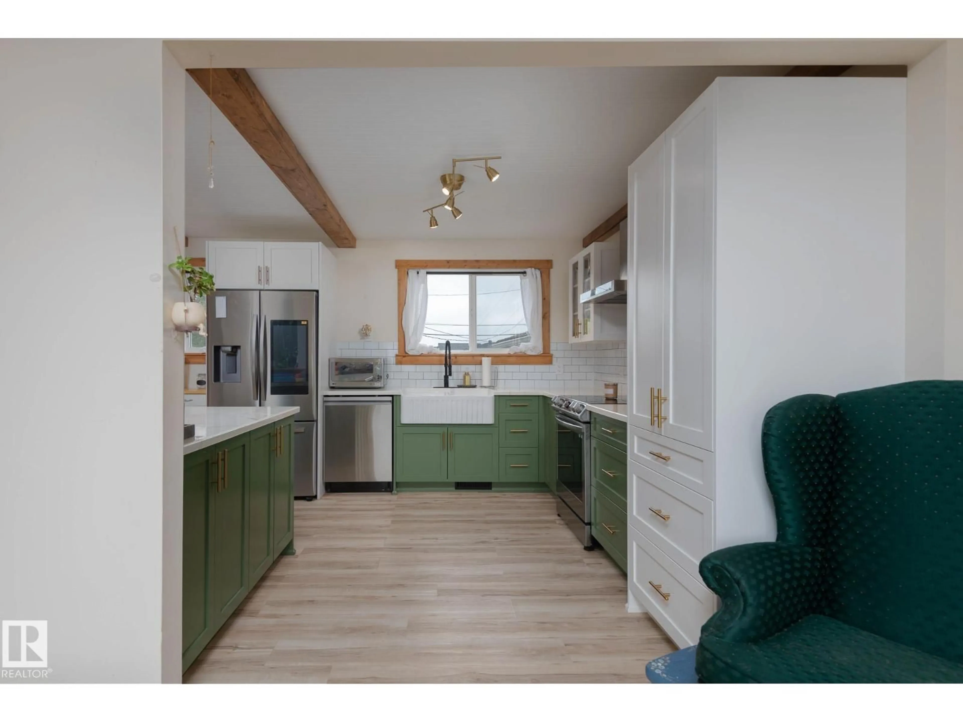 Open concept kitchen, unknown for 1733 6 ST, Cold Lake Alberta T9M1L5