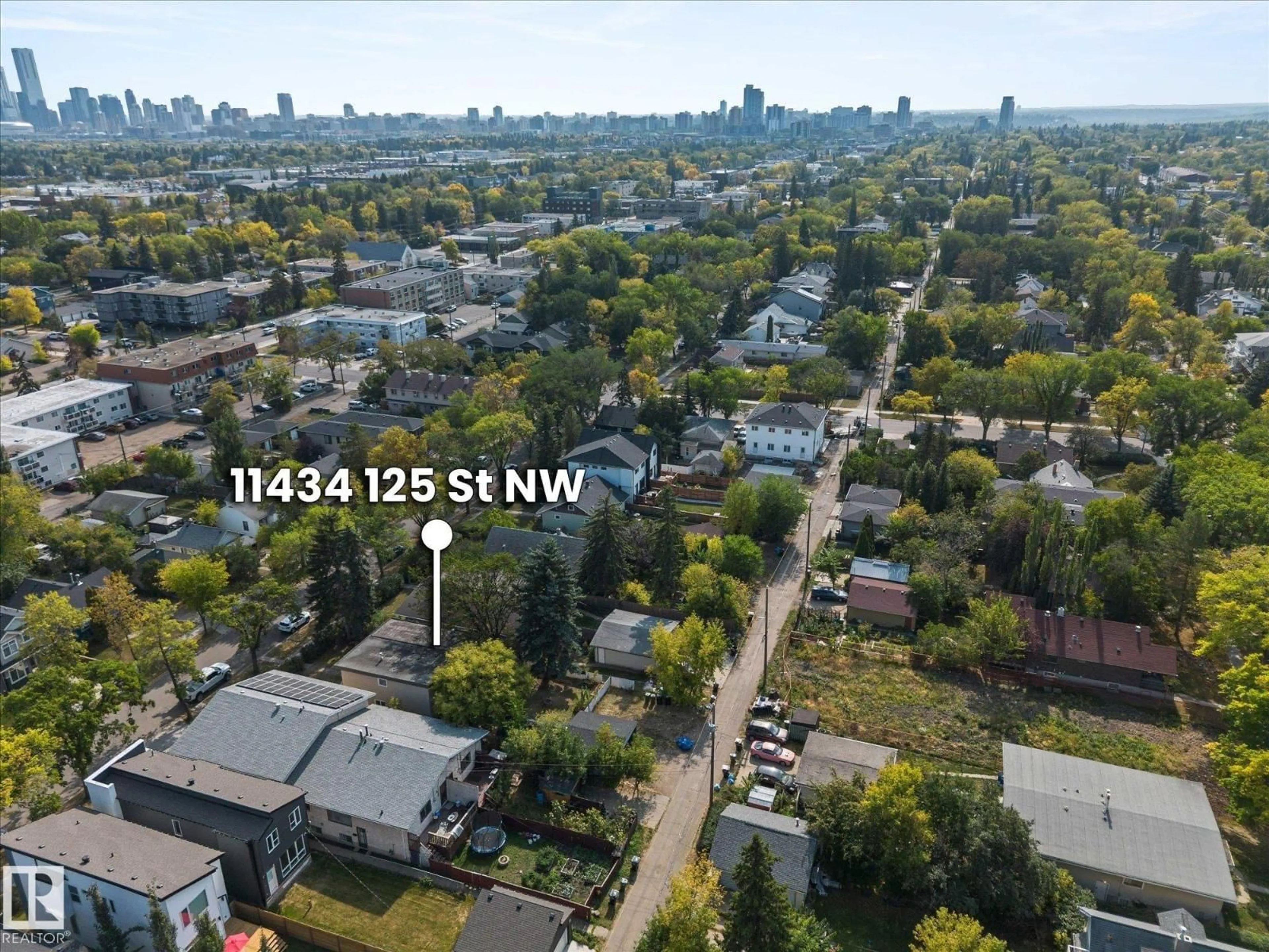 A pic from outside/outdoor area/front of a property/back of a property/a pic from drone, street for 11434 125 ST, Edmonton Alberta T5M0M9