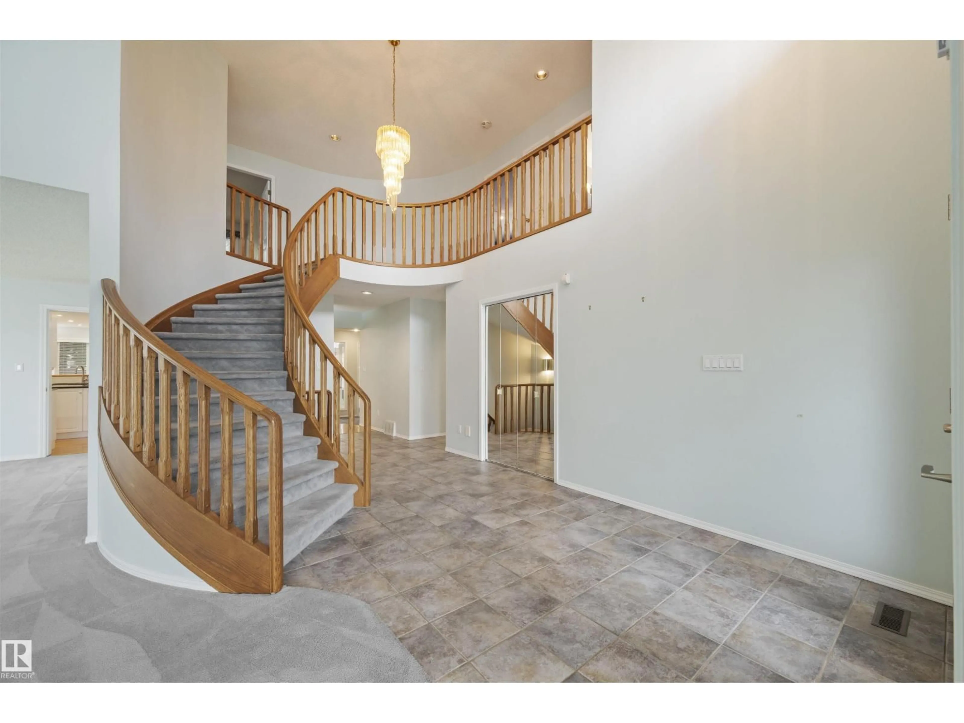 Indoor foyer for 12431 29A AV, Edmonton Alberta T6J6C8