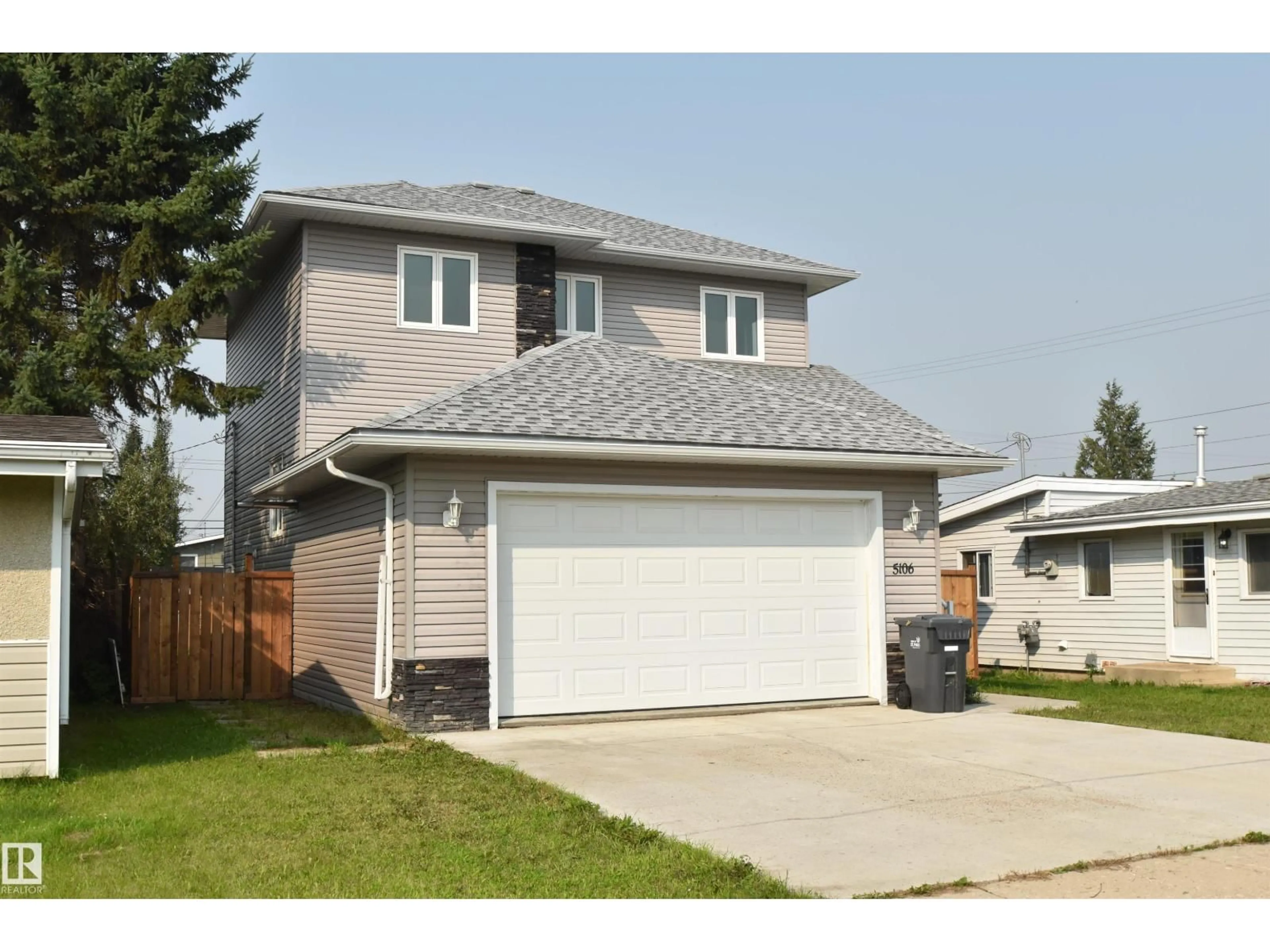 Home with vinyl exterior material, street for 5106 45 AV, St. Paul Town Alberta T0A3A4