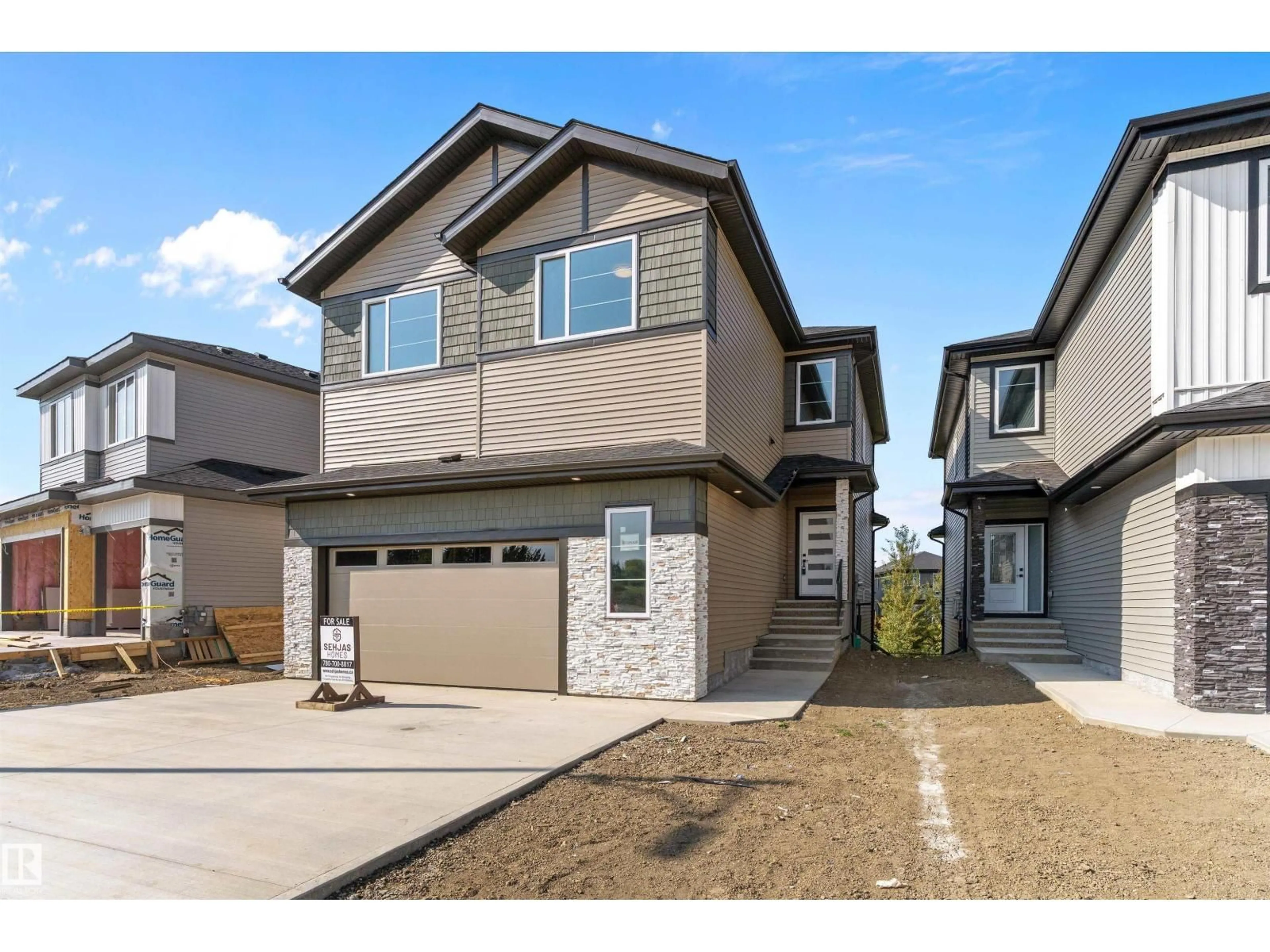Home with vinyl exterior material, street for 81 MEADOWGROVE LN, Spruce Grove Alberta T7X0W2