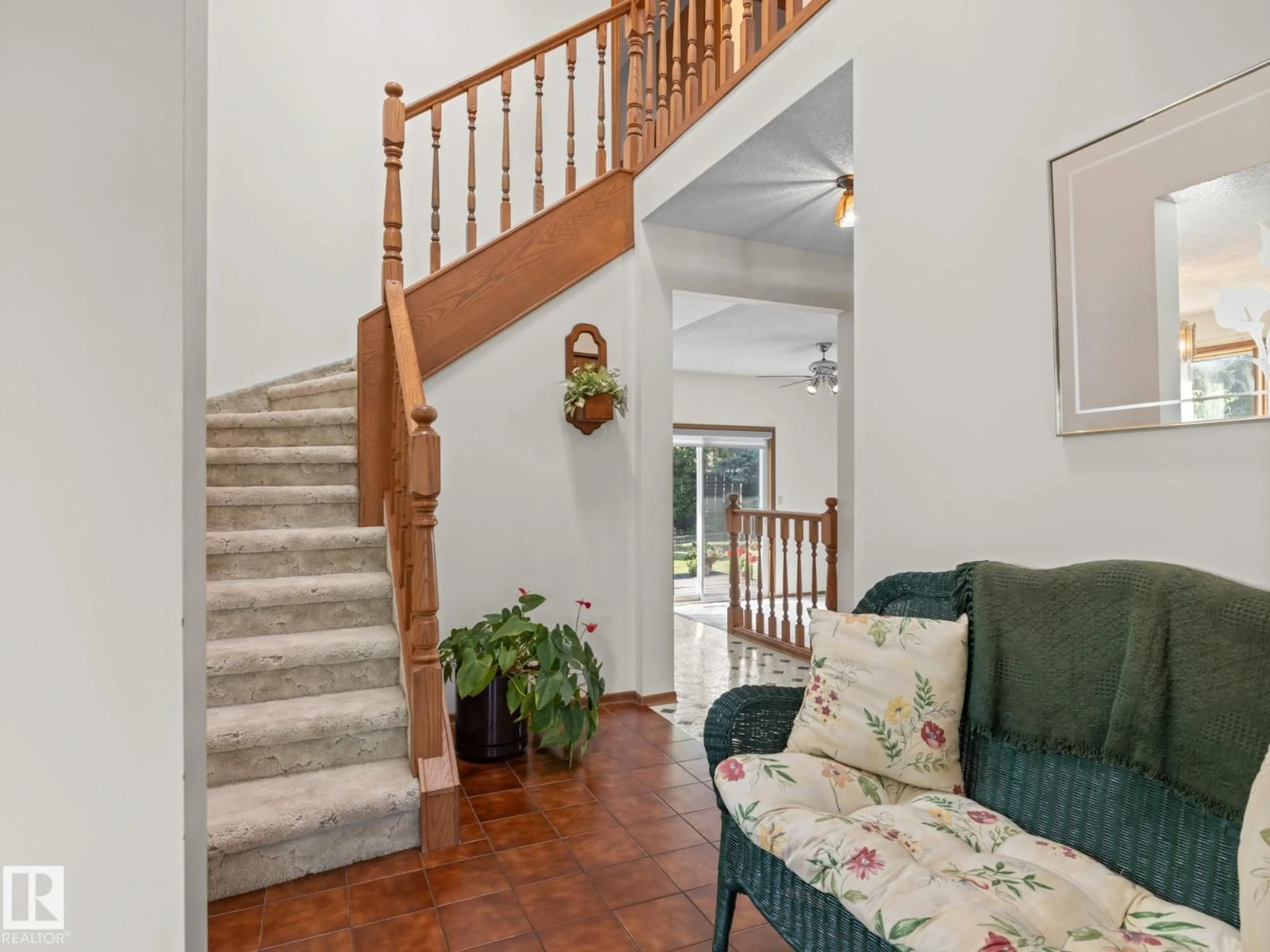 Indoor foyer for 5820 181 ST, Edmonton Alberta T6M1V6