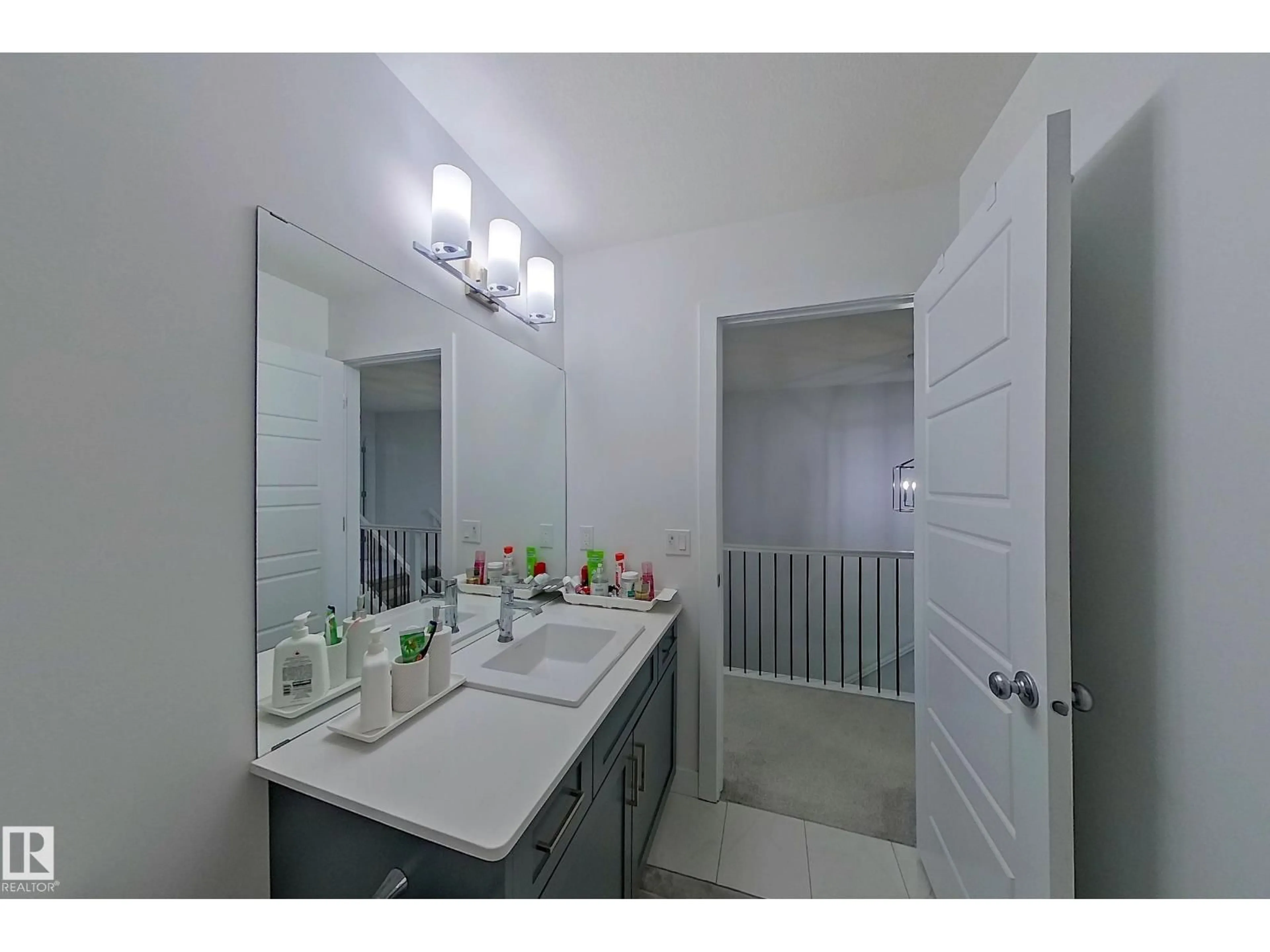 Standard bathroom, ceramic/tile floor for NW - 2508 193 ST, Edmonton Alberta T6M1L3