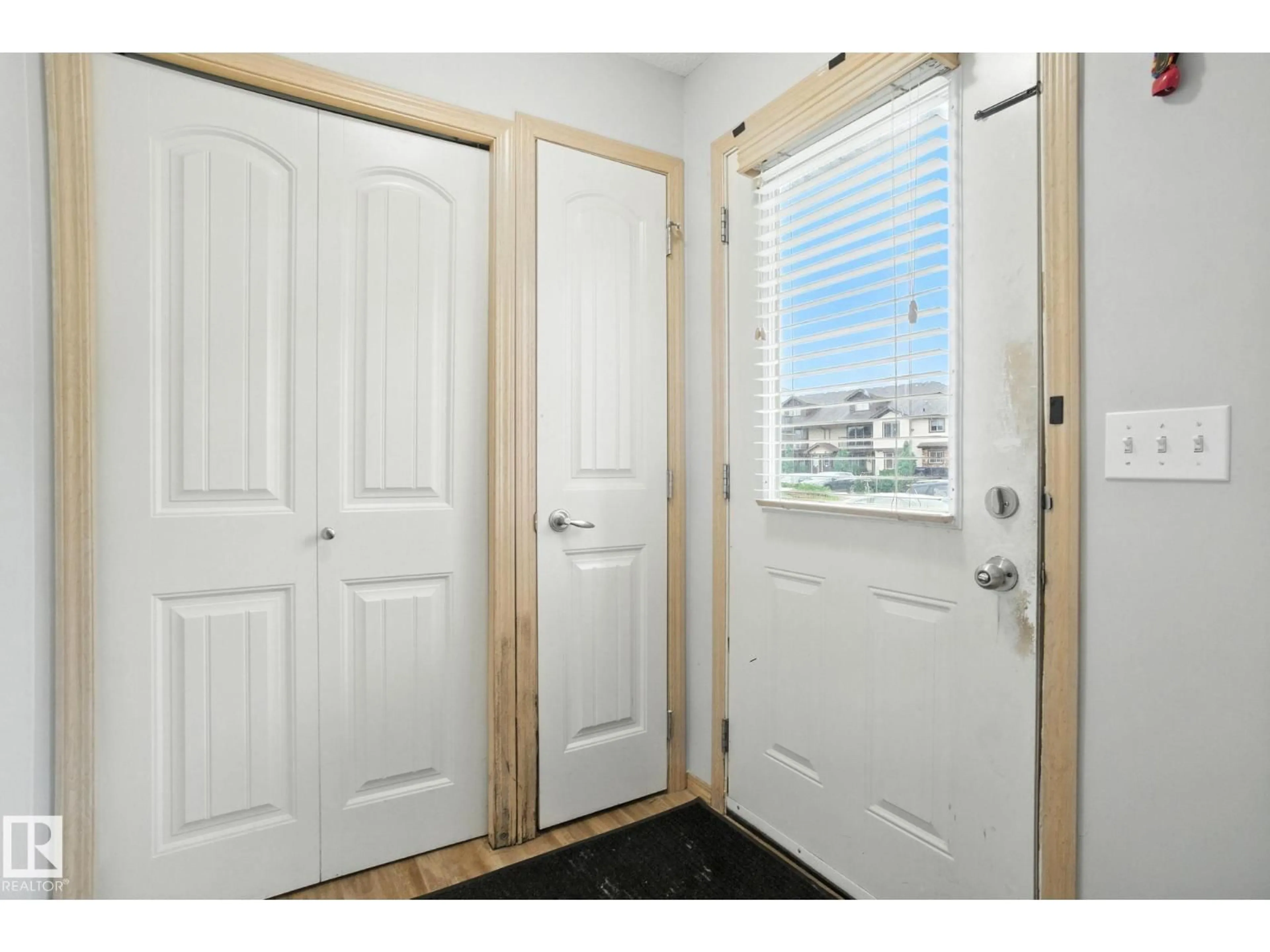 Indoor entryway for 65 - 604 62 ST, Edmonton Alberta T6X0K4