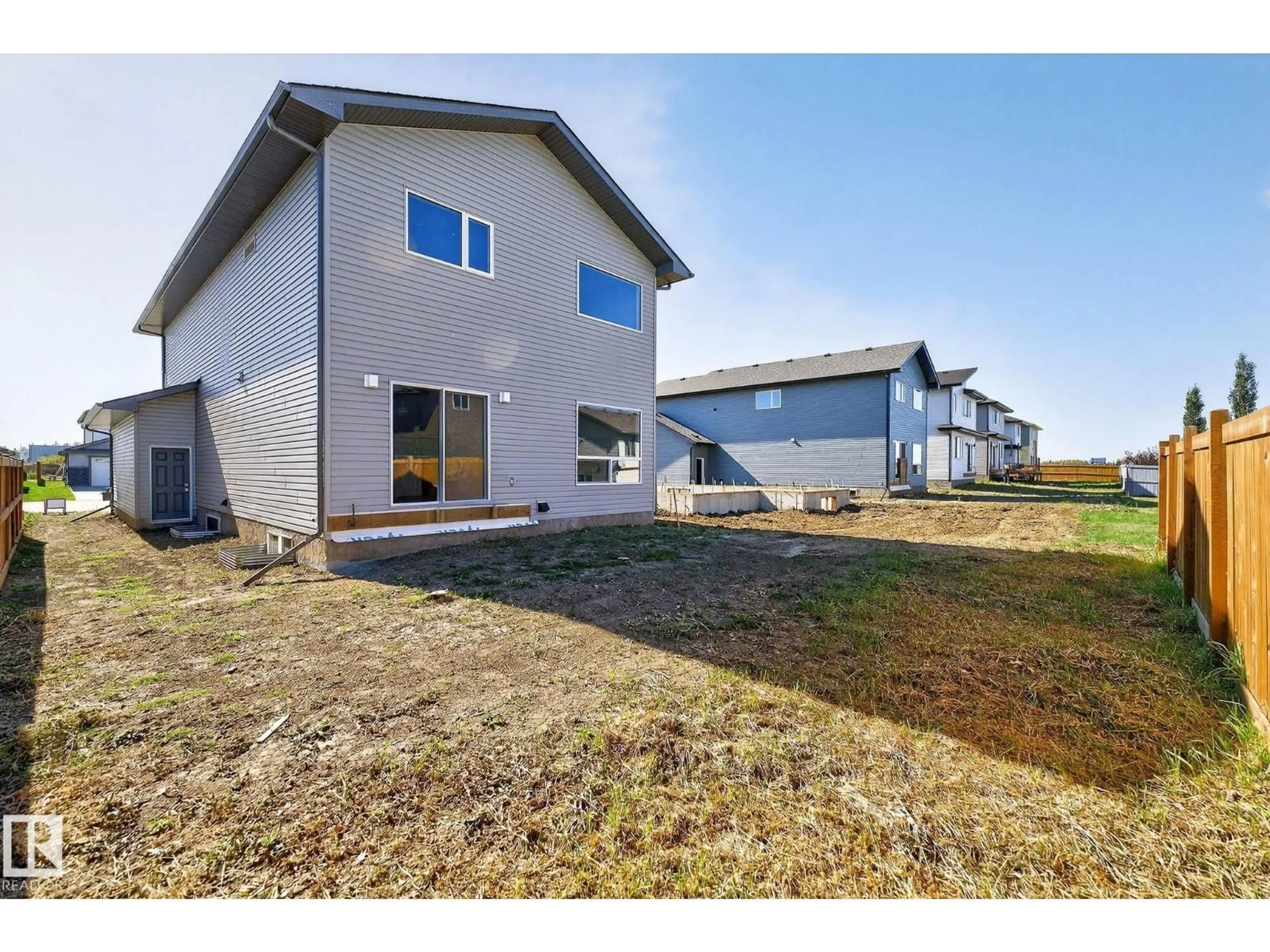 A pic from outside/outdoor area/front of a property/back of a property/a pic from drone, unknown for 5250 47 AV, Calmar Alberta T0C0V0
