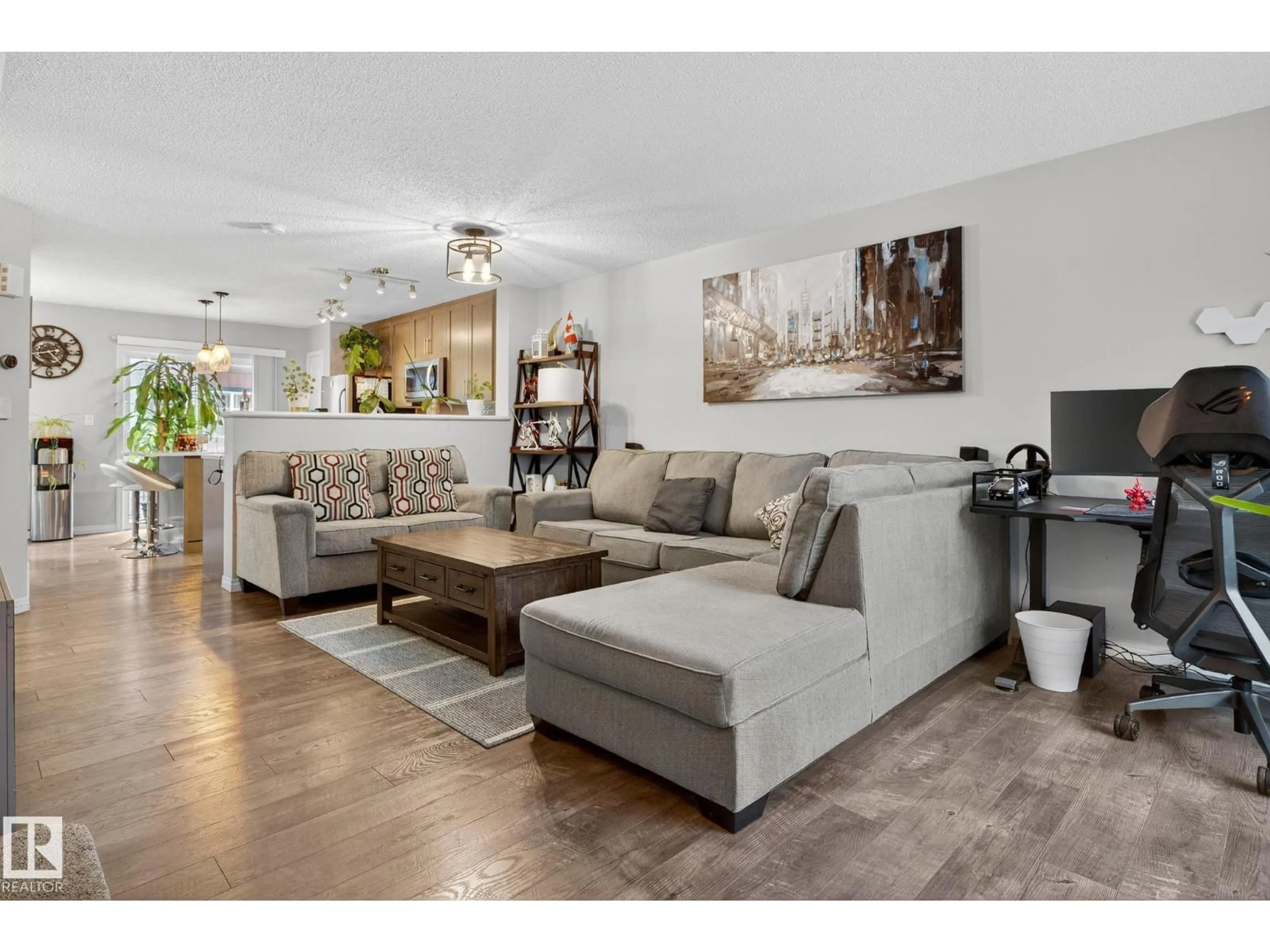 Living room with furniture, unknown for 3305 - 80 ORCHARDS LINK LI, Edmonton Alberta T6X2H1