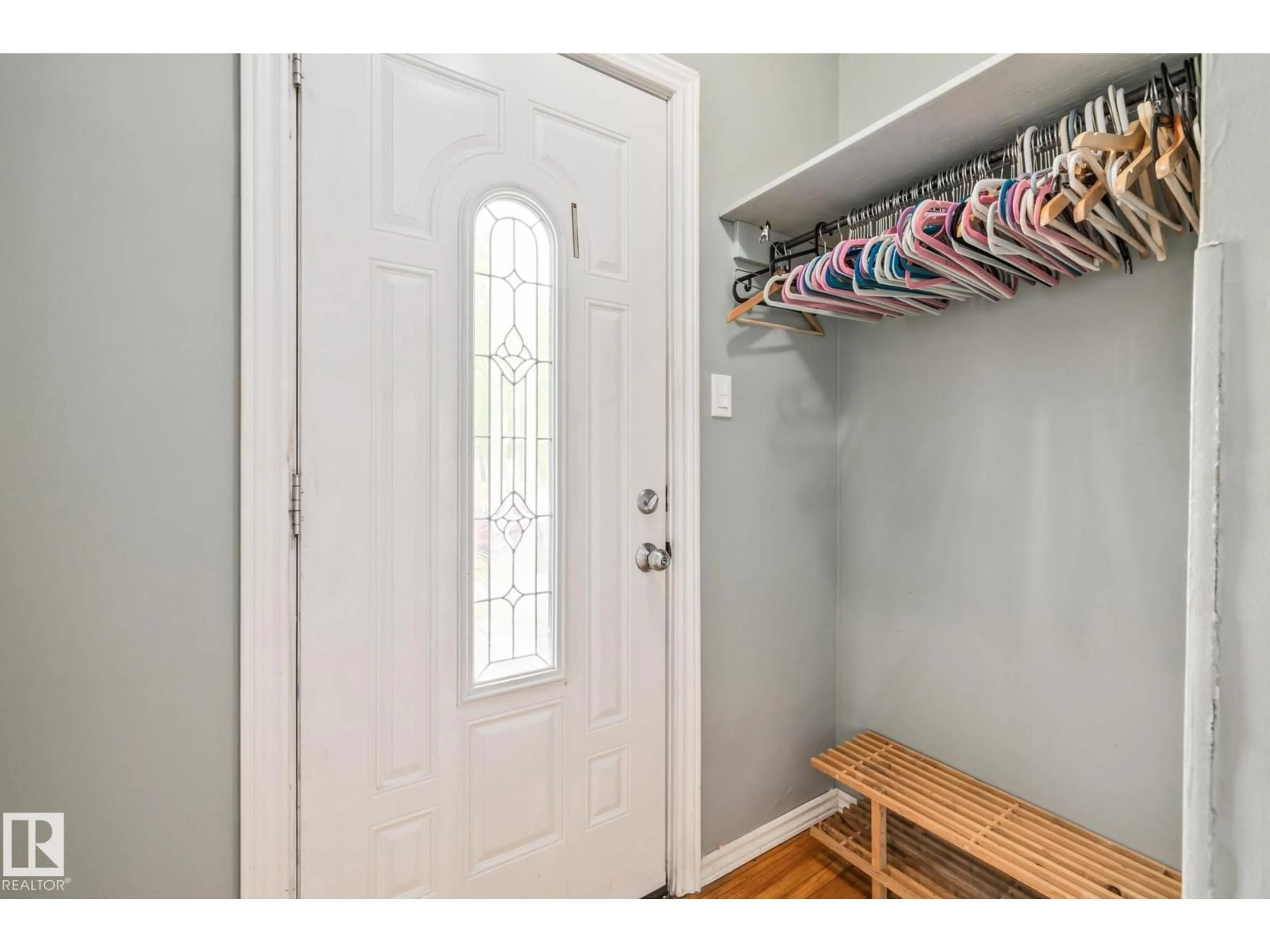 Indoor entryway for NW - 11011 135 ST, Edmonton Alberta T5M1K4